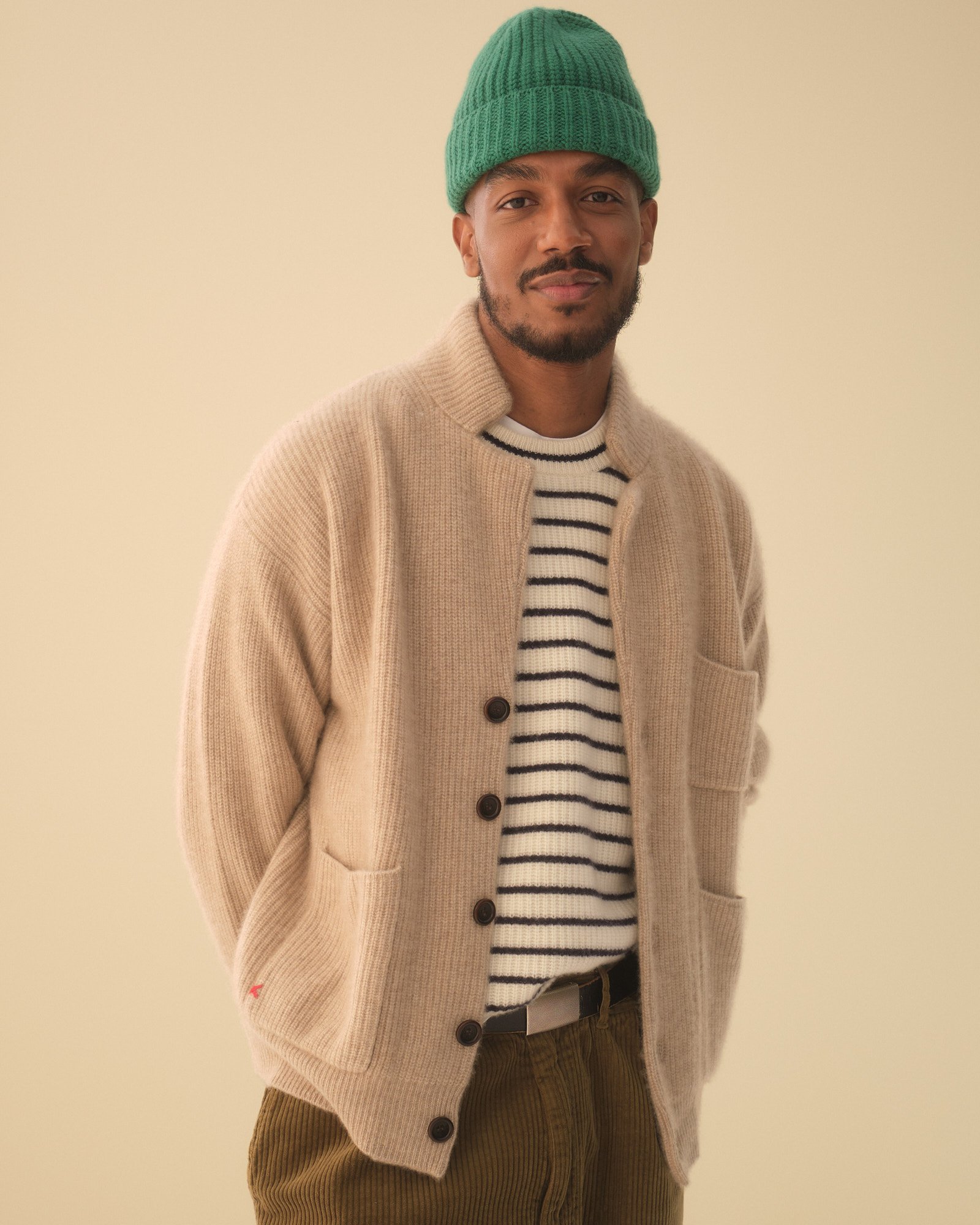 10_CASHMERE_CARDIGAN_0001 1.jpg