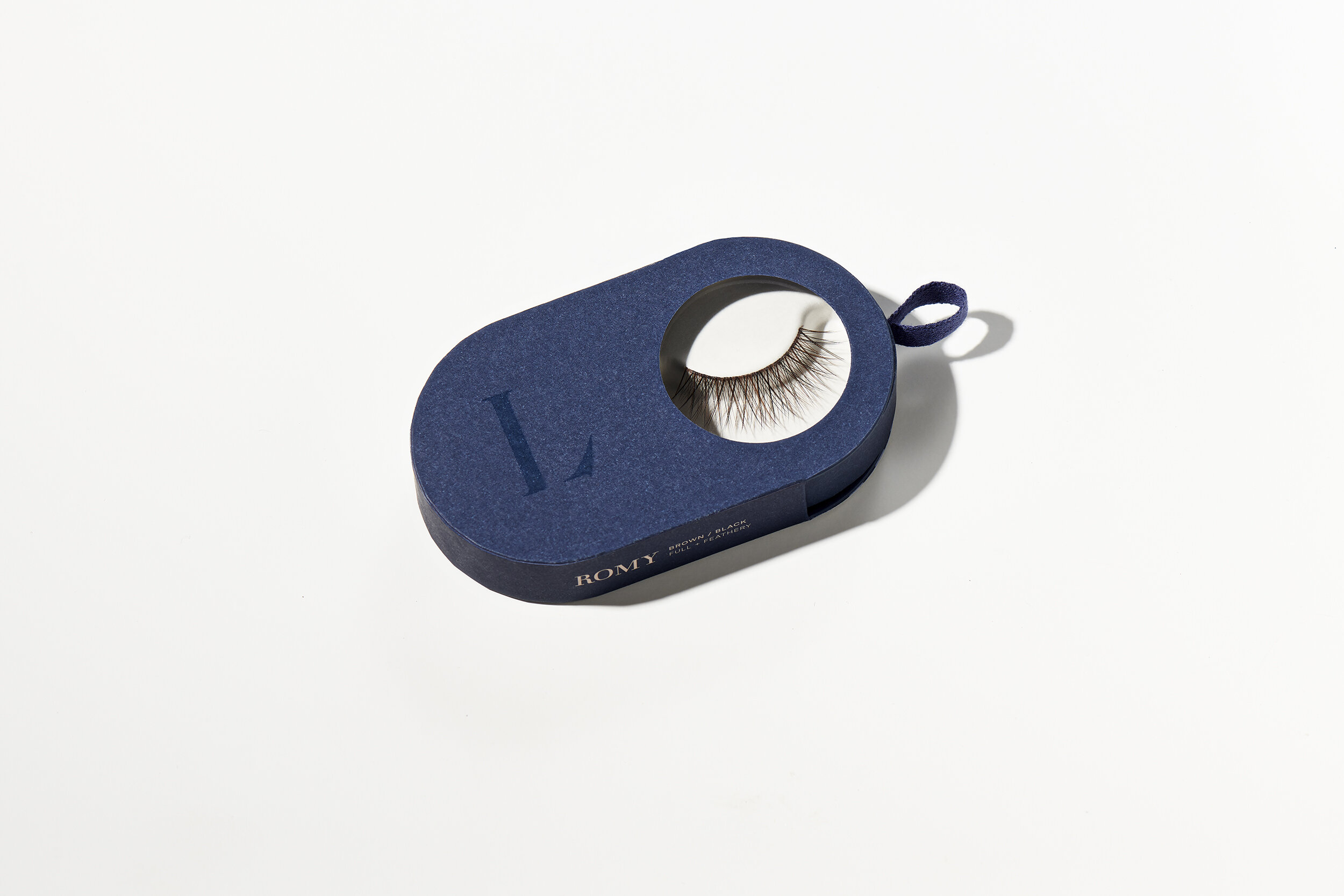 Loveseen 90% Plastic-Free Packaging