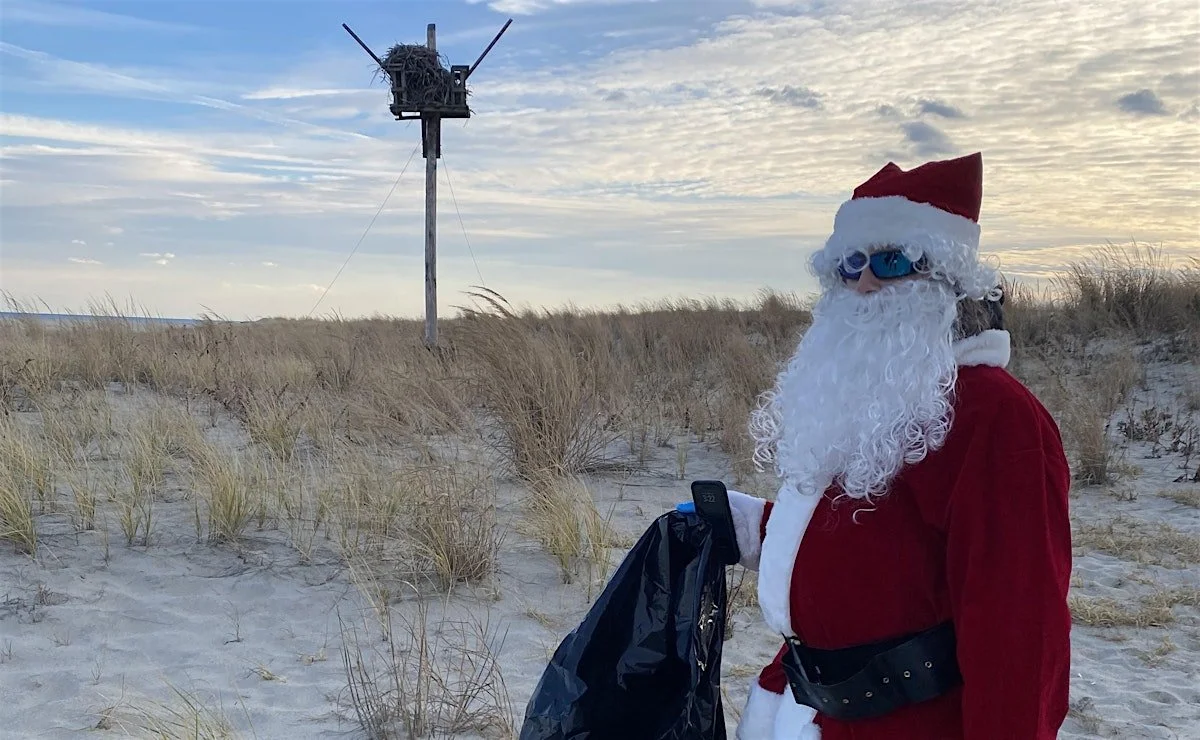 SantaCon: Beach Clean Up and Bar Crawl