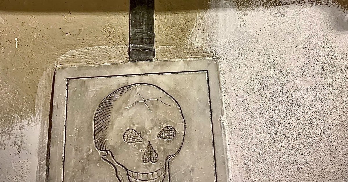 florence dark mysteries.jpg