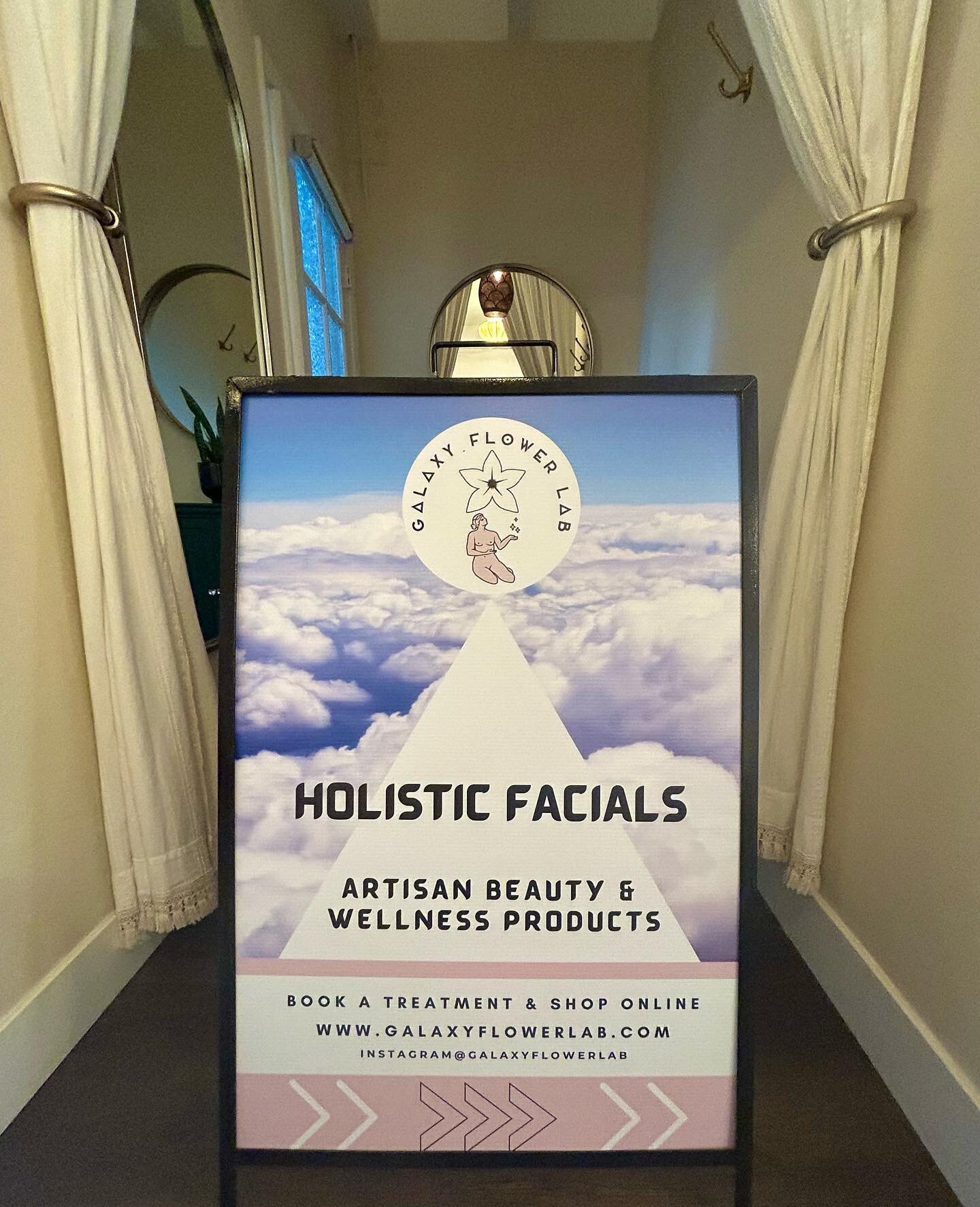 Excited about my new sign! 🥰Stay tuned for a facial pop up in Stinson Beach at Pippa&rsquo;s @sacredstyle_ beautiful second location! As always taking appointments on Fridays in Sausalito! You can book here 💫🪐☁️