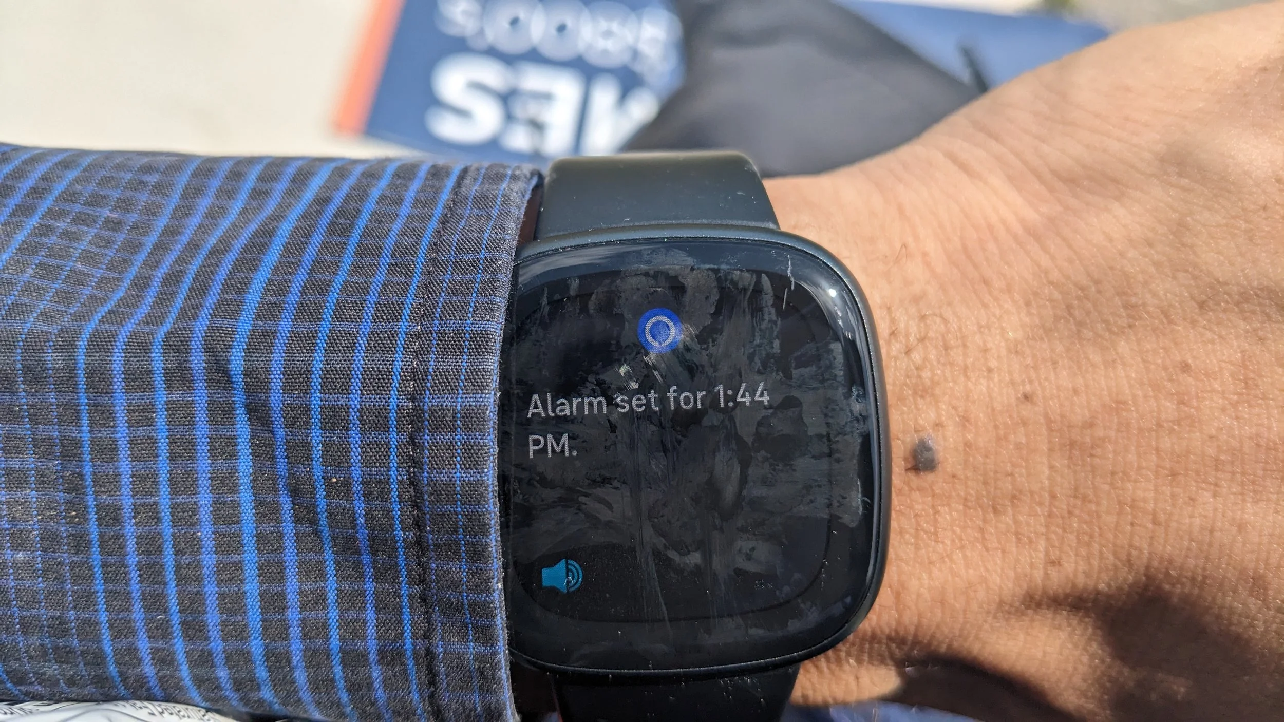 Fitbit Charge 5 vs Versa 4 — Get Ripped from Home