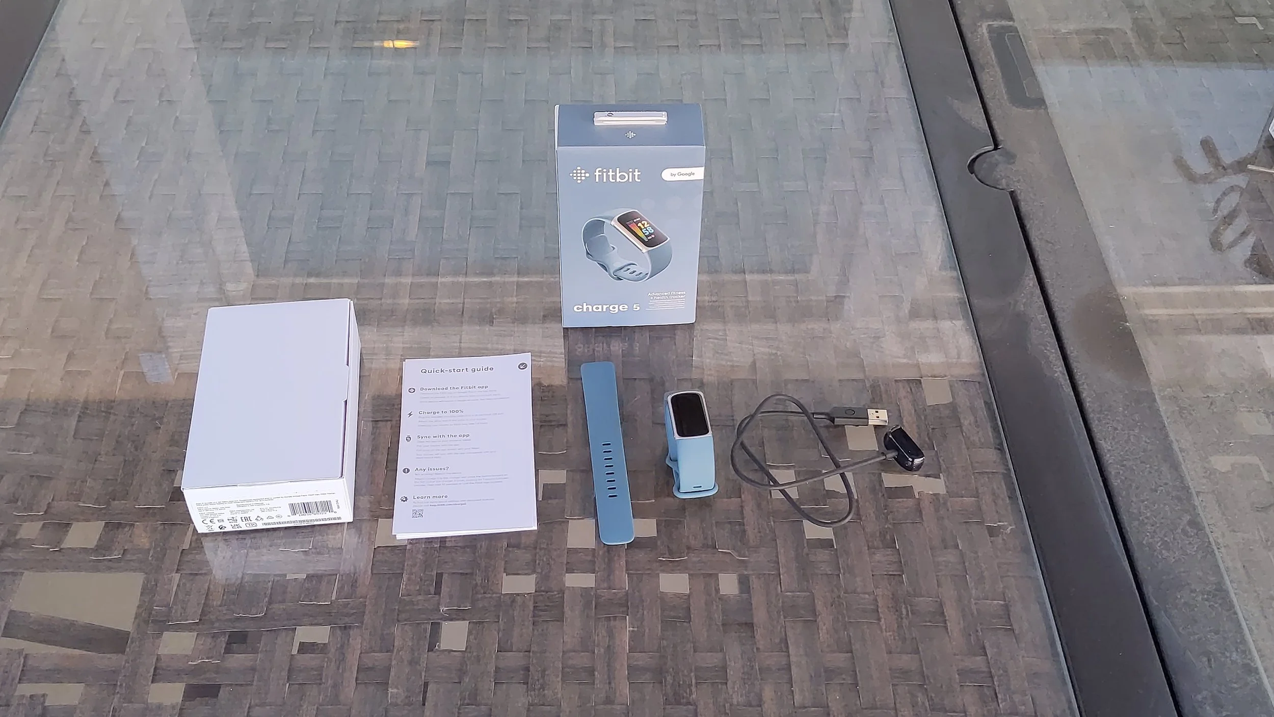 Fitbit Charge 5 vs Versa 4 — Get Ripped from Home