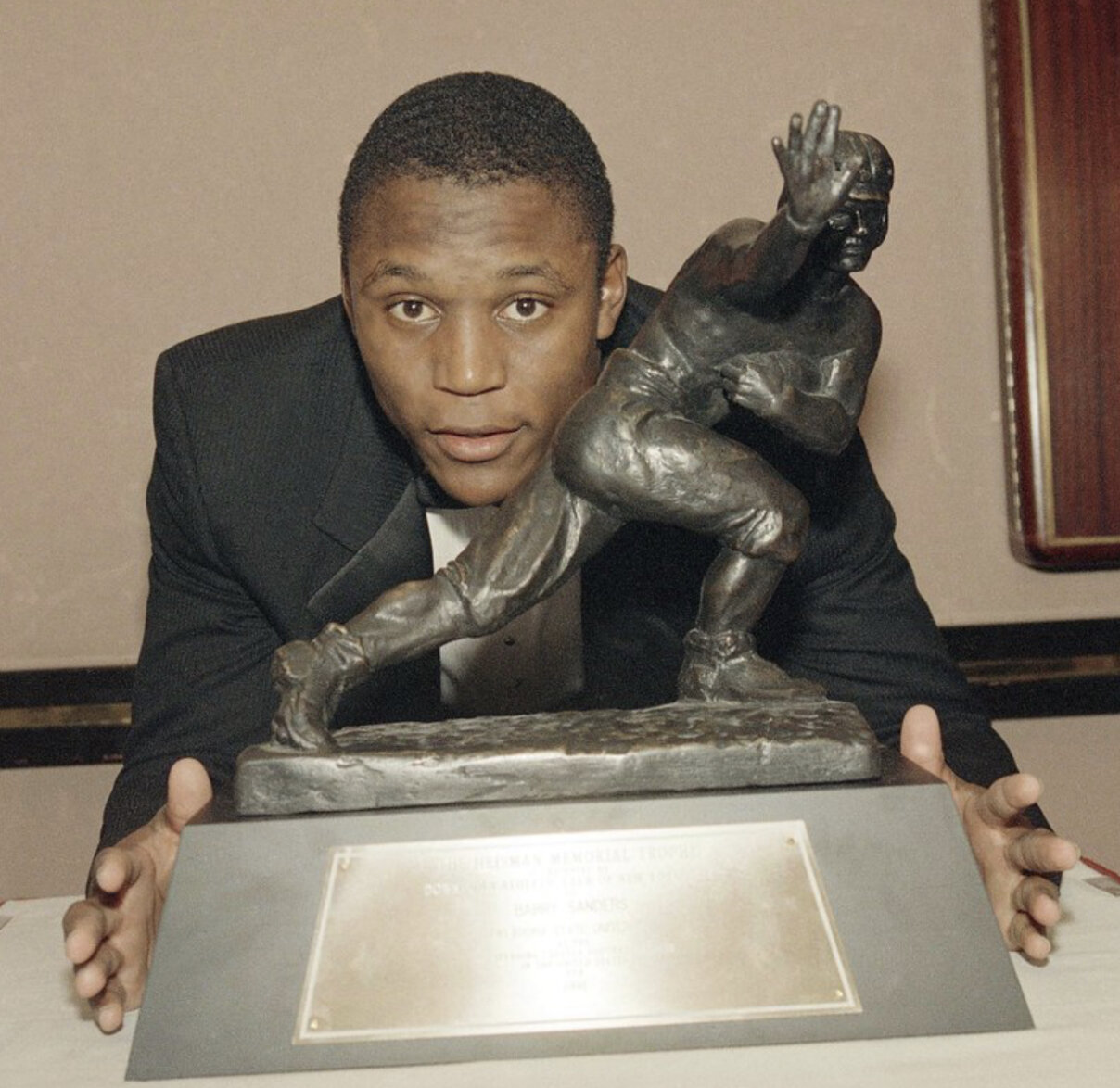 Barry Sanders Heisman Trophy And A Timely Reminder Coley Harvey