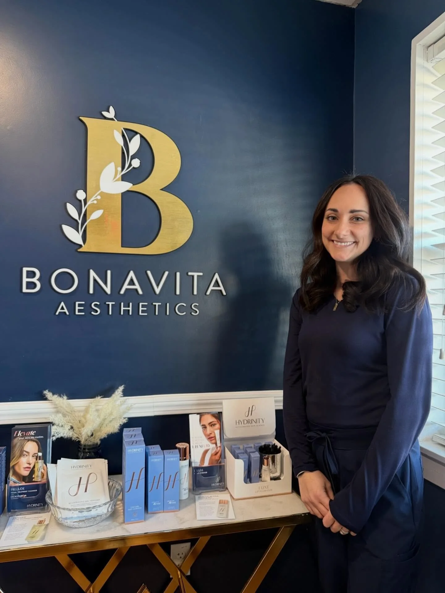 💙 We are beyond thrilled to officially introduce Riley, our newest member of the BonaVita Aesthetics family and personal assistant to Nurse Practitioner, Laura!

From the moment she walked through our doors, Riley has been an absolute saving grace t