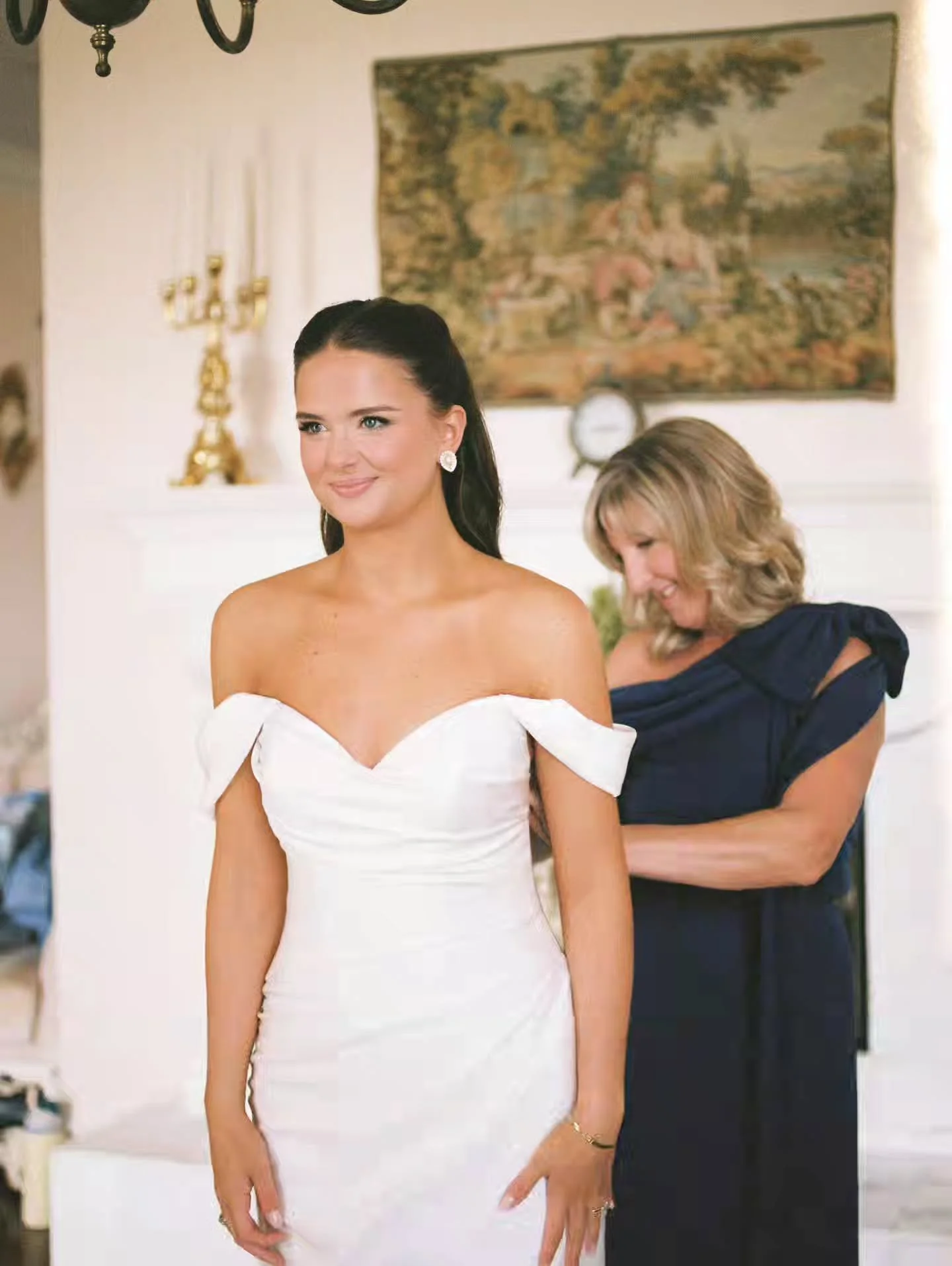 A vision ✨️ 

Hair by me on the beautiful @anna.skrocki 

Photos: @mikaylacphotos
Venue: @springsvenuevalleyview 
Planning: @coronado_weddings

#dallashairstylist #dallasbrides #dallasbridalhair #dfwbridalhair #dfwbridalhairstylist #fortworthbridalha