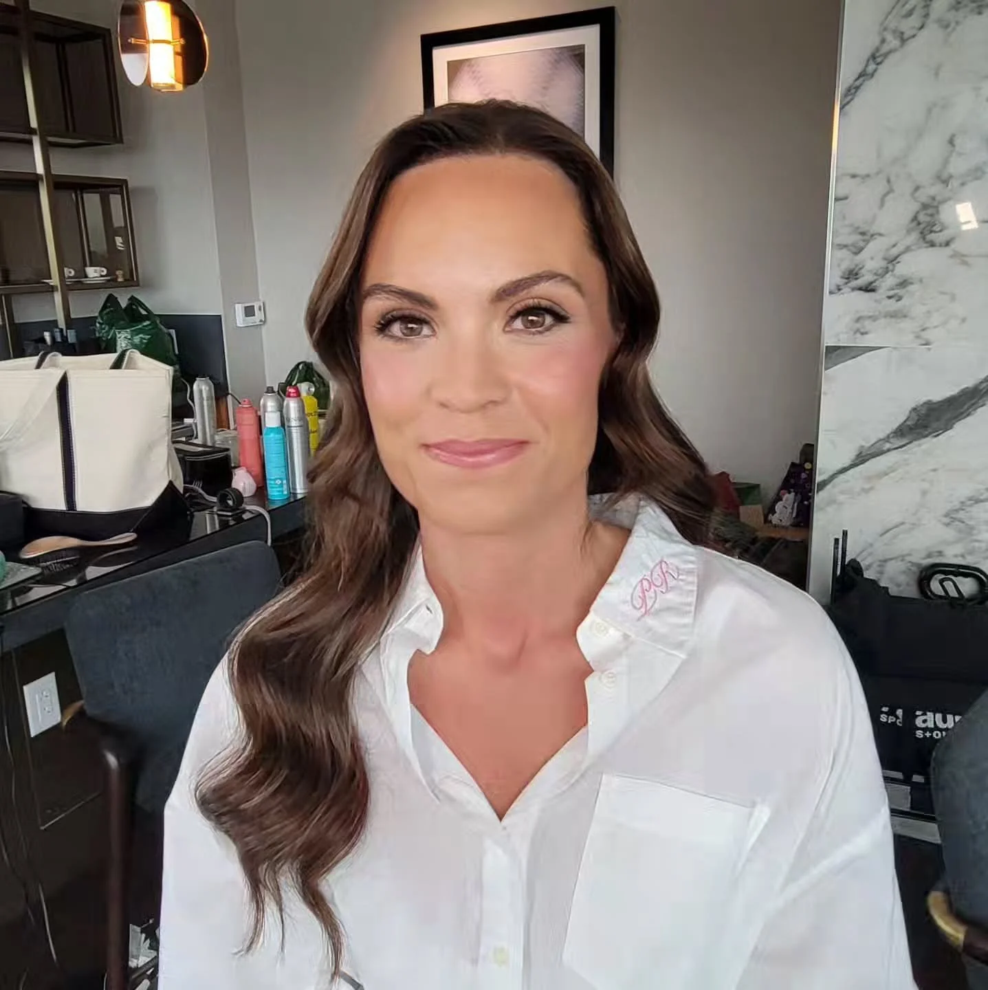 Bronzed Glowy makeup on my @etoillyartistry bride! 

Hair: @thedallasstylist

Key products: 
@byoma milky toner
@diorbeauty highlight
@lorealparis lumi bronzer 
@iconic.london underglow primer
@maccosmetics powder blush- fleur power &amp; mineralized