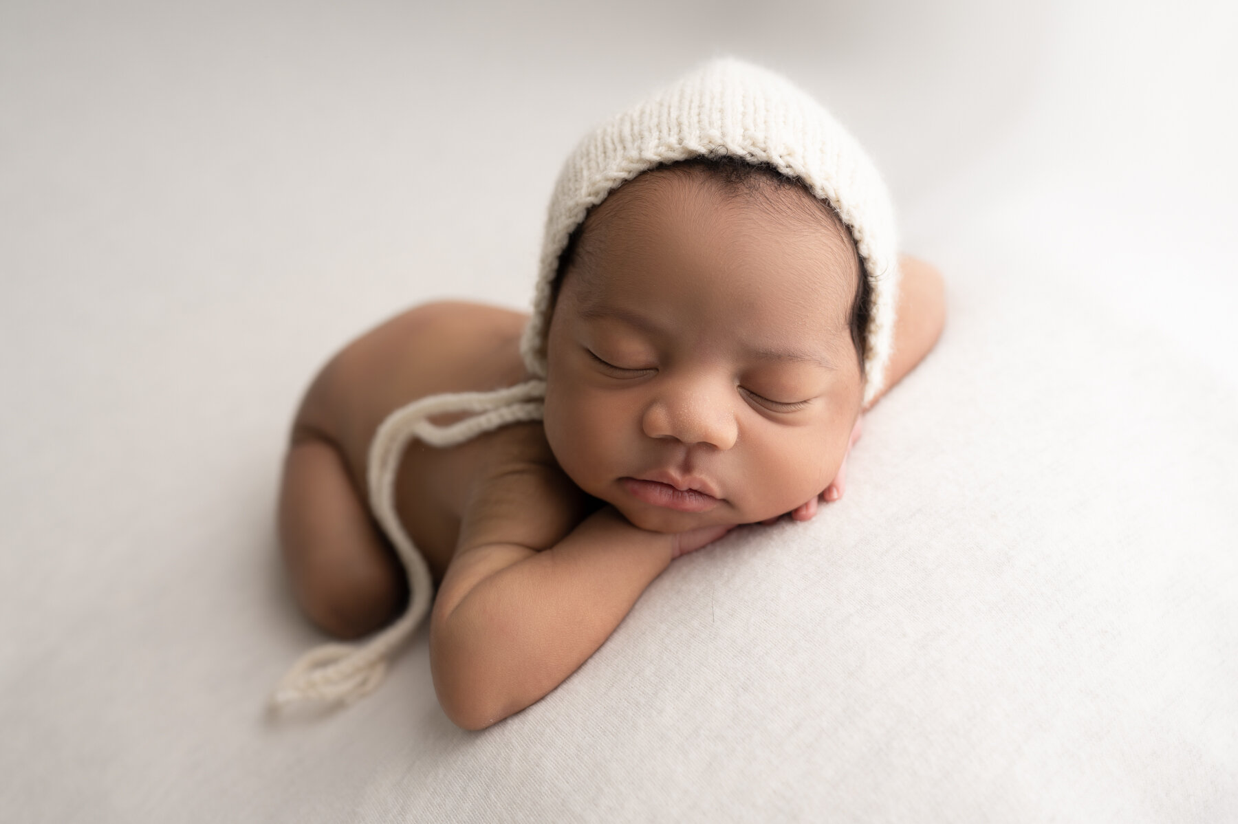 Newborn-photographer-columbus-ohio-family-studio-baby-newalbany-ohio4.jpg