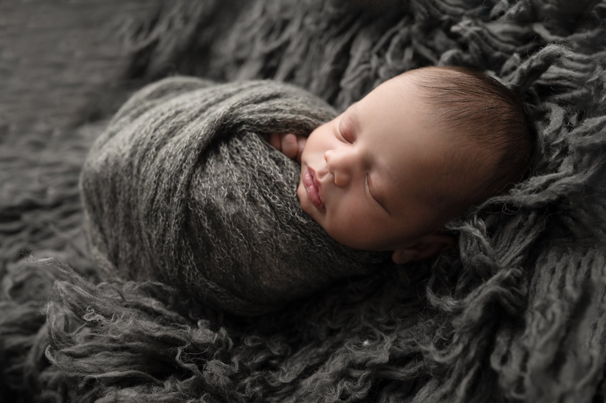 newborn-photographer-columbus-newalbany-dublin-worthington-plaincity-hilliard-baby-photos-studio8.jpg