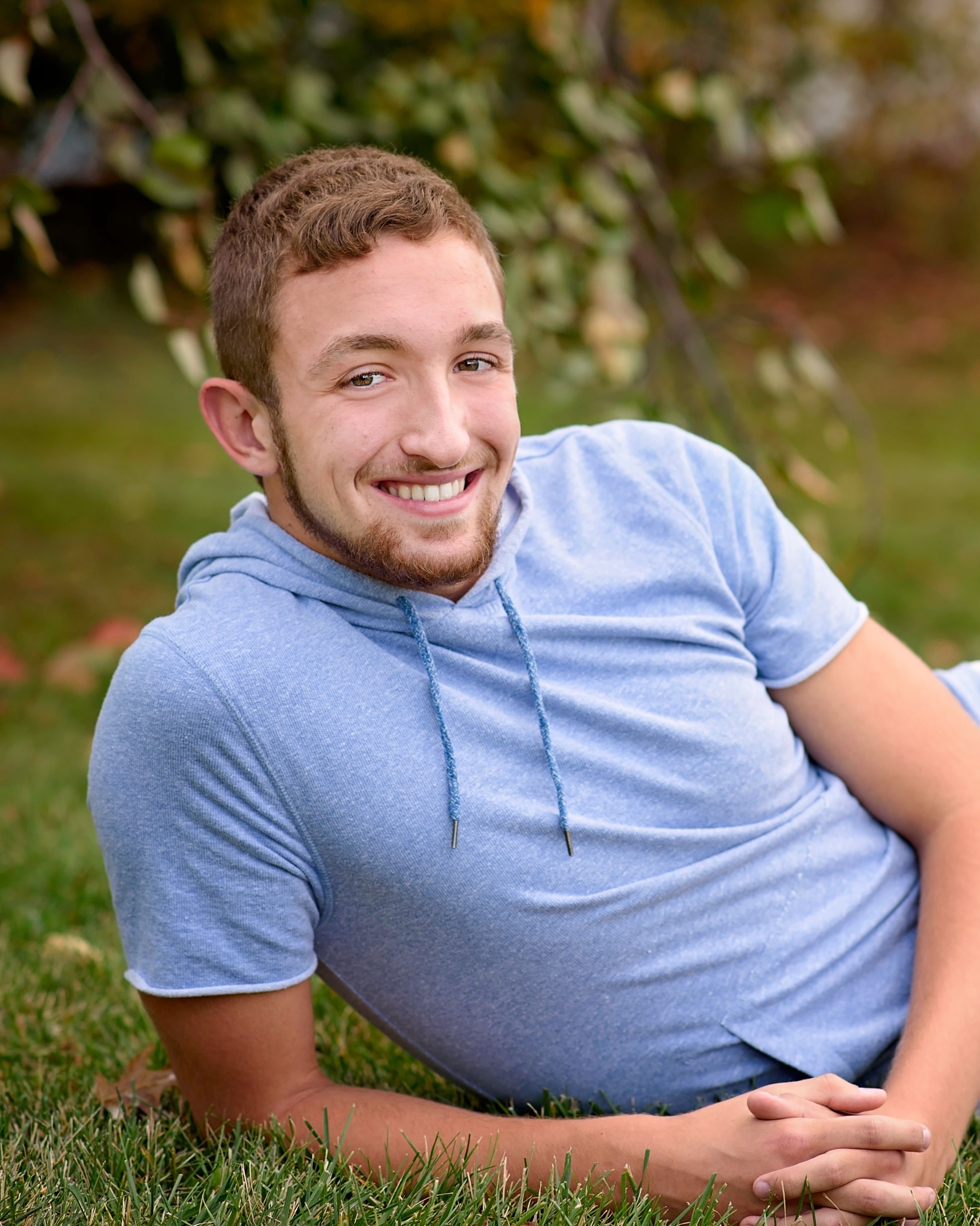columbus-ohio-seniorportrait-photography-studiophotos-cappandgown-2.jpg