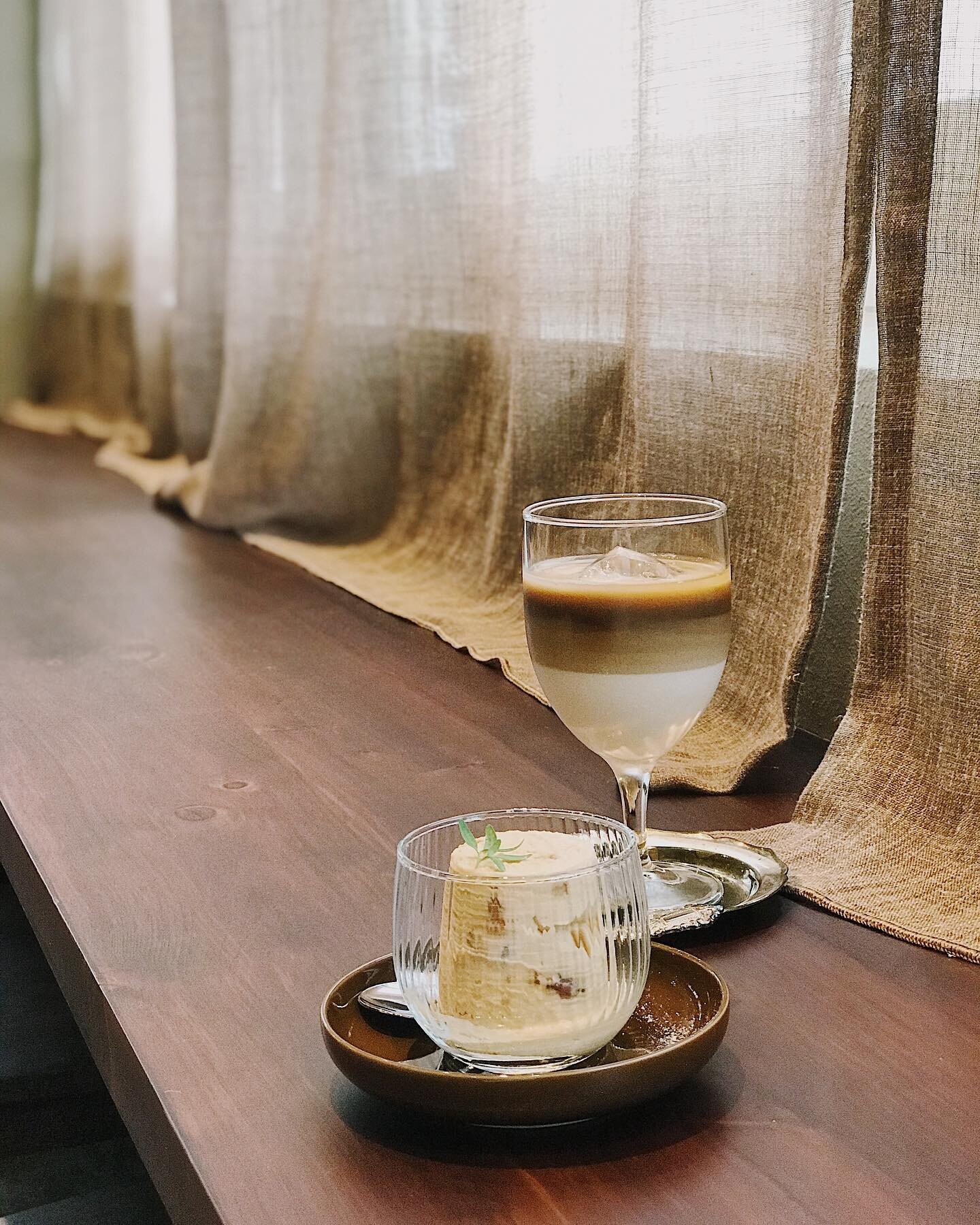 Delicious pecan semifreddo @ the newly open Dune Coffee, hidden in a five-story walkup near Dadaocheng

#台北 #台北咖啡廳 #台北美食