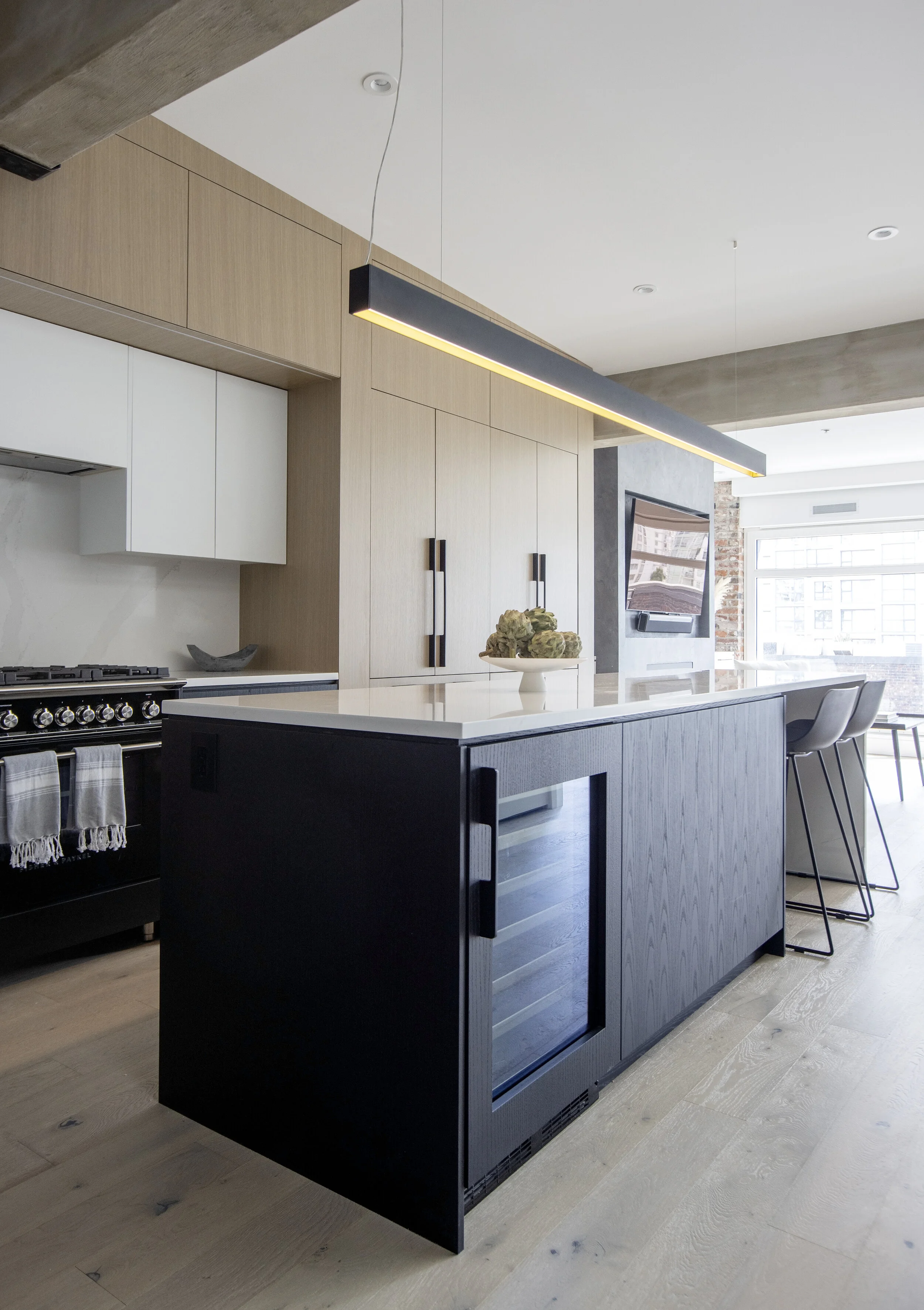 Curated visual reference: Fresh Look at Mainland Penthouse