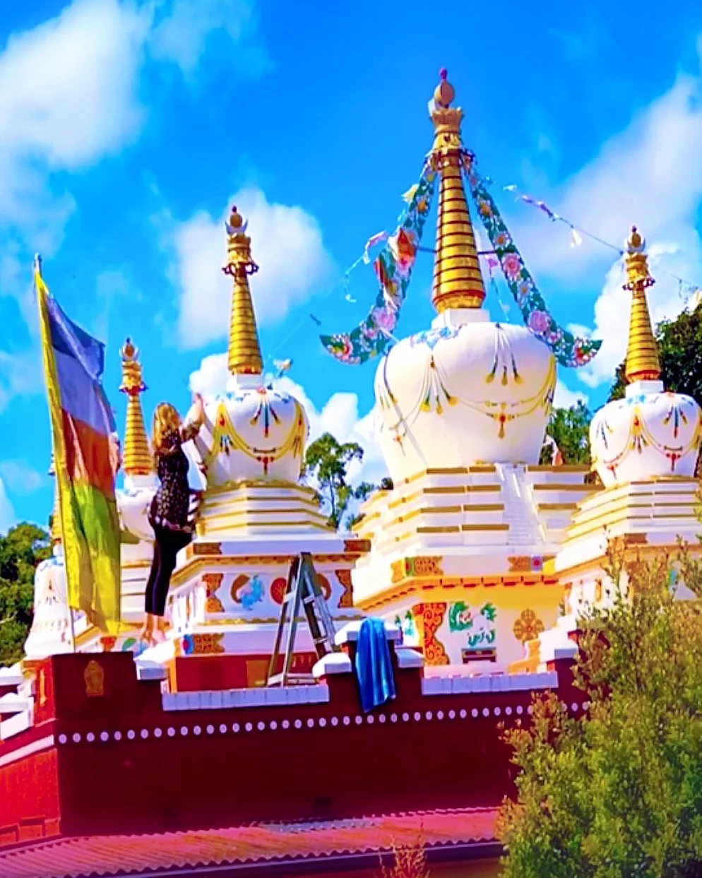EllenStapleton_Chenrezig_Stupa_Carousel_9.jpg