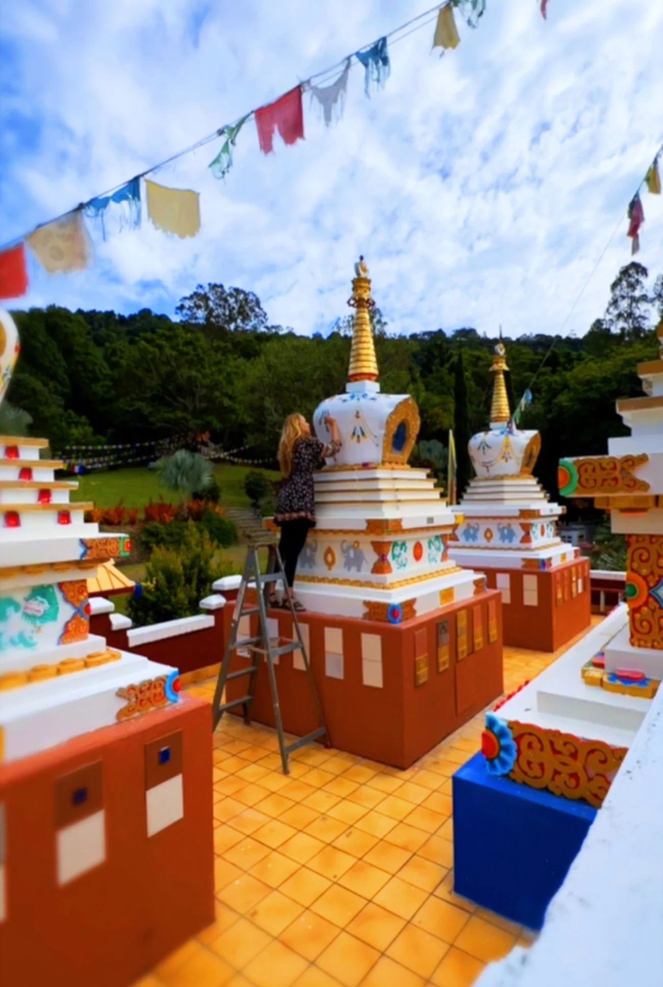 EllenStapleton_Chenrezig_Stupa_Carousel_17.jpg