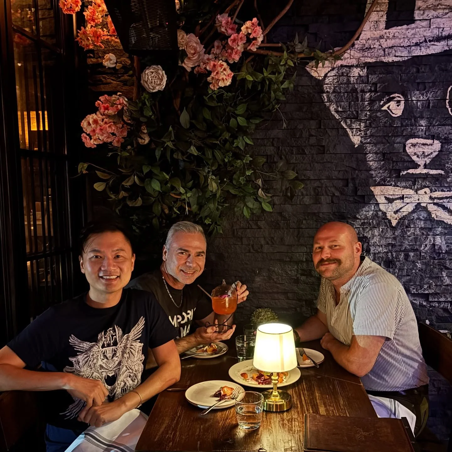 Tumbling towards the end of a crazy year &hellip; I am incredibly thankful for the people I&rsquo;ve been lucky enough to have in my life. You know who you are and I love you all dearly. What a ride the last few months have been. Happy thanksgiving y