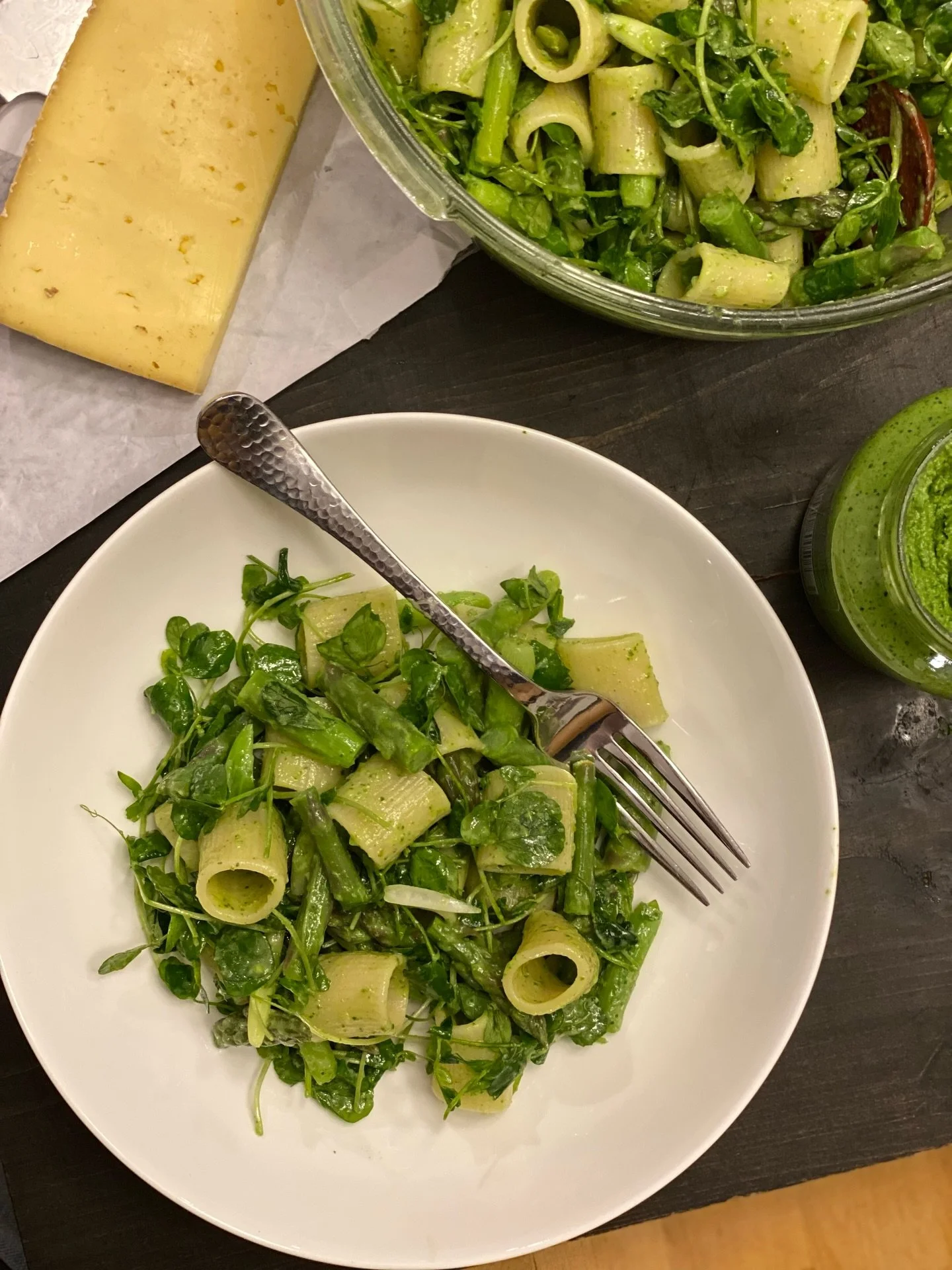 Veggies for dinner a la Grand Army @grownyc_brooklyn  market: blanched asparagus, rigatoni, sliced scallions, fresh pea shoots, and some homemade collard pesto (raw collards - leaves only, 1/2 c. olive oil, big pinch of salt, 1 tsp white wine vinegar