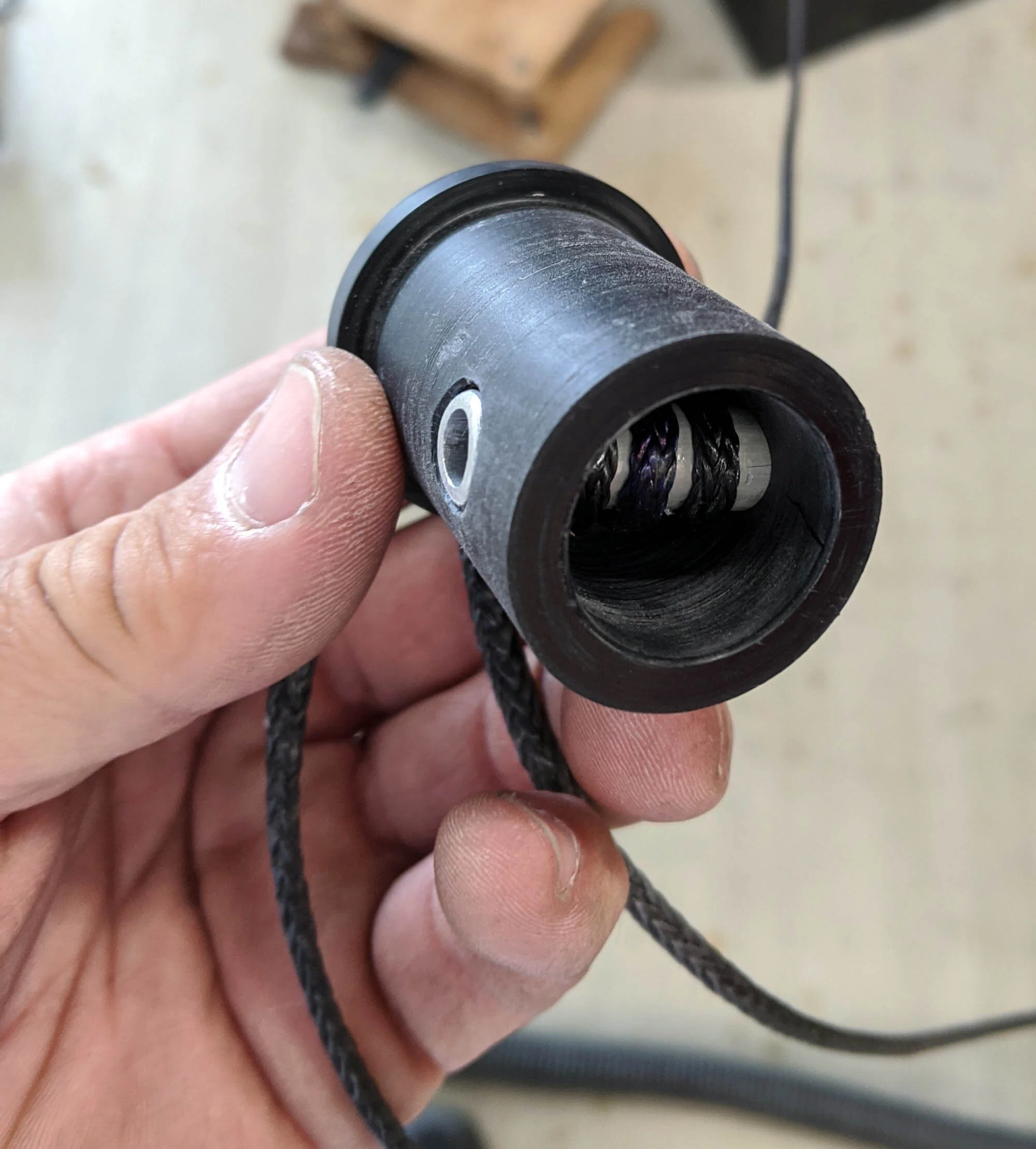 Spinnaker pole end fitting