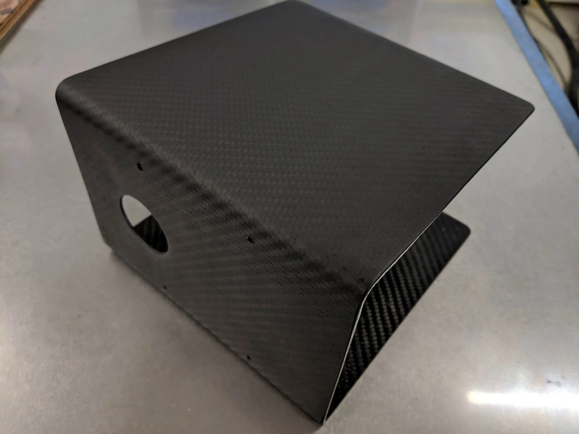 J70 mast bracket