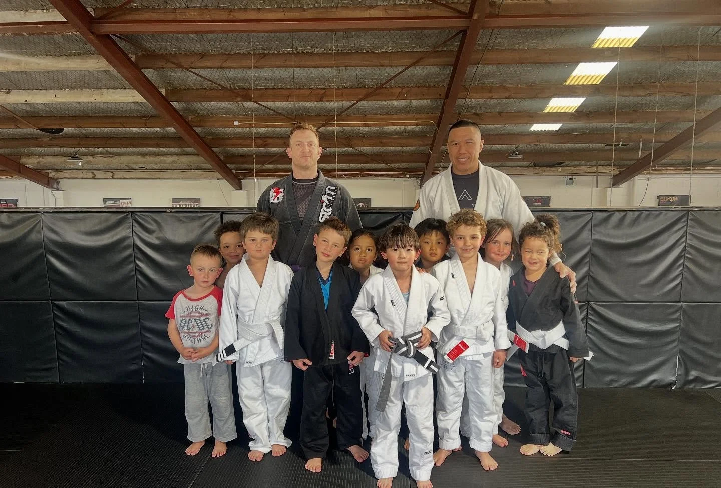 Happy birthday to Bruce from Syzygy kids! He&rsquo;s a monster on the mats, in a good way 🎂🥳🎈

#syzygybjj #szg #jiujitsu #szgkids #team #bjj #syzygyjiujitsu #startyourjourney #jiujitsuforbeginners #nzjiujitsu #nothshorejiujitsu #northshoreauckland