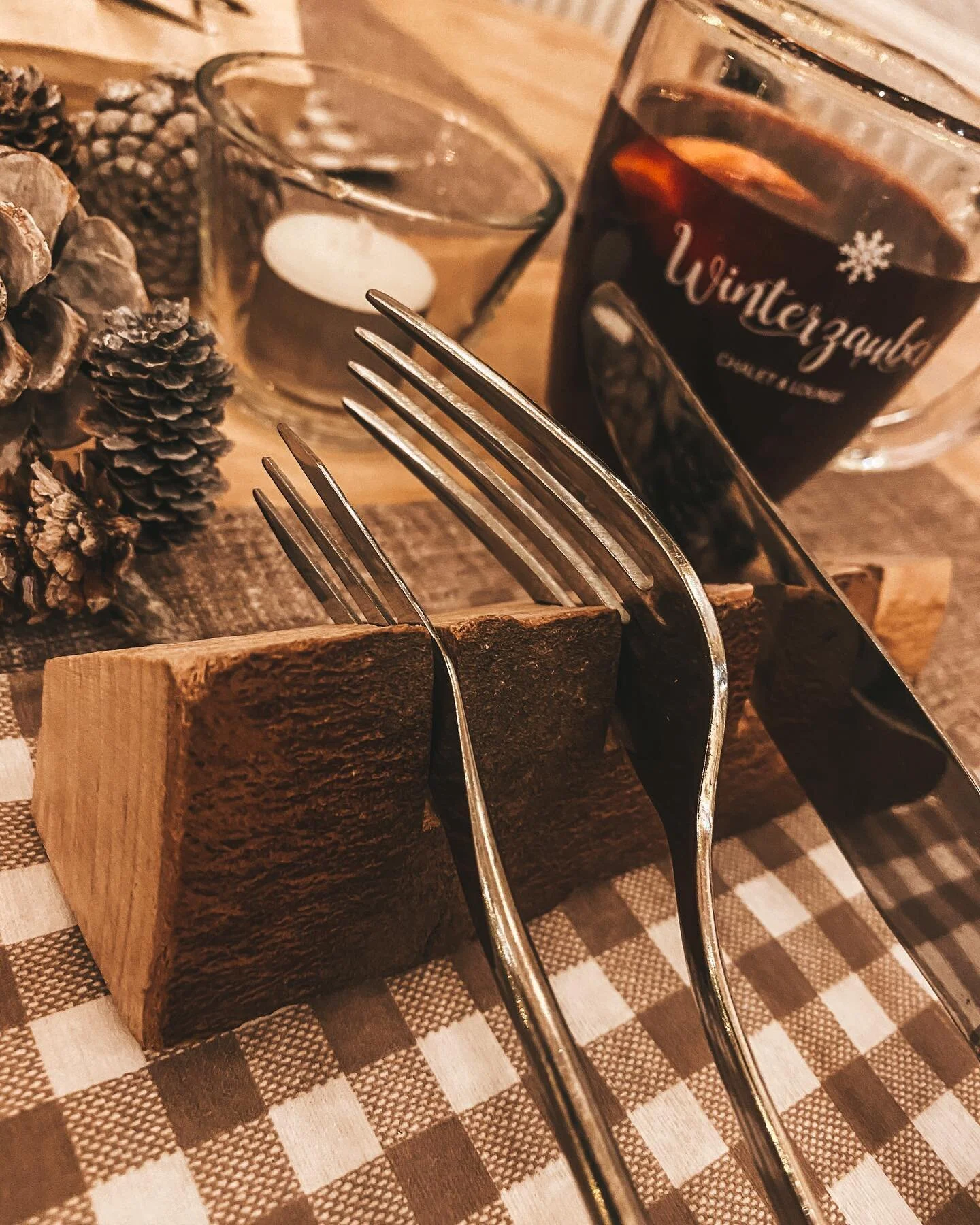 🫕

#glühwein #mulledwine #thommengastronomie #winterzauber #winter #winteriscoming #popup #winterzaubergoestoelfa #elfa #eventhalle #aarau #aarauswitzerland #weloveaarau #instagood #instagram #instadaily #photography #photooftheday #picoftheday #sw