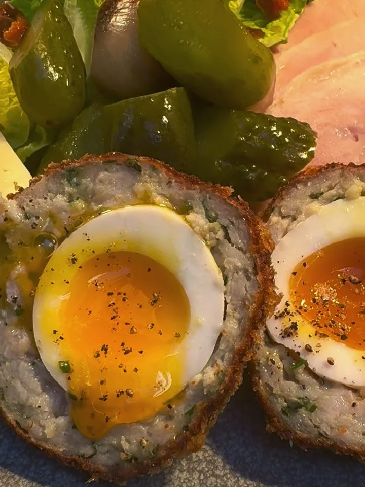 Look at that yolk!! Freshly cut, homemade scotch eggs 🤤

Is there a more quintessential pub lunch? Ploughman&rsquo;s is perfect to share or on your own matched with something cold on a lazy weekend lunch 🍺