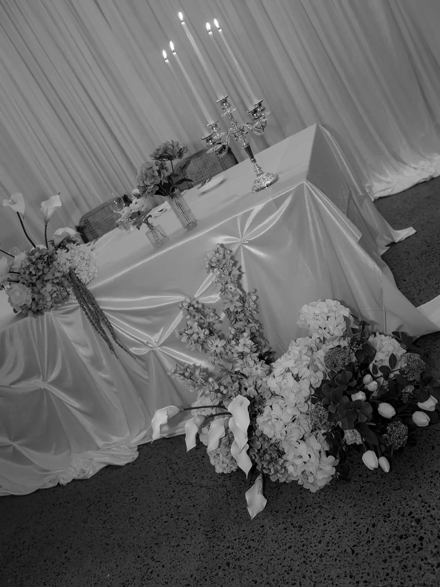 One trend we are absolutely loving right now? Draping. ✨

Soft and romantic, draping is such a beautiful way to add another layer of texture and movement to your wedding styling.

We&rsquo;re loving it styled:
✨ Around plinths for a softer floral mom