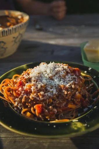 This lentil bolognaise recipe is a PCOS friendly vegetarian meal.