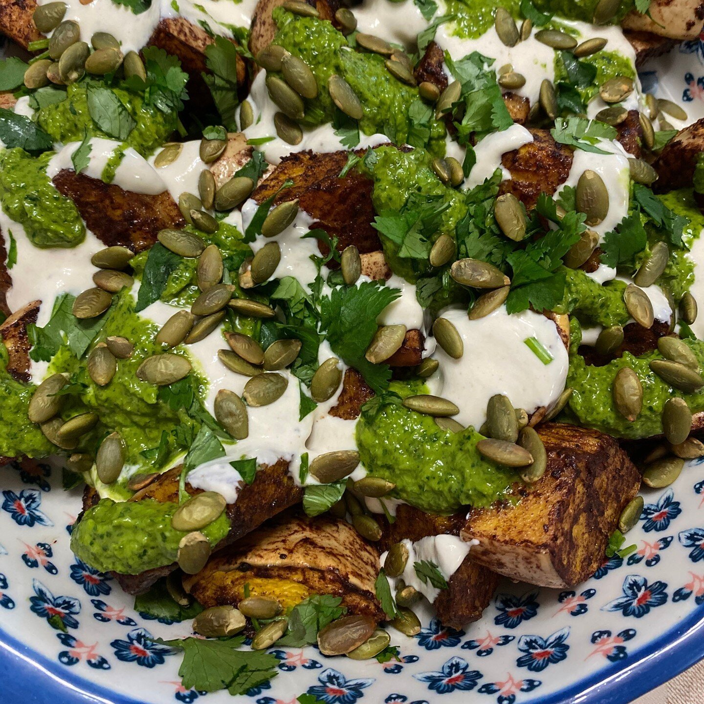 FRIDAY RECIPE - SQUASH WITH YOGHURT AND CORIANDER SAUCE⁠
⁠
After all this months chat about low GI, healthy fats, fibre and protein this weeks #fridayrecipe is a delicious low GI meal which is great for those with PCOS. The addition of pumpkin seeds 