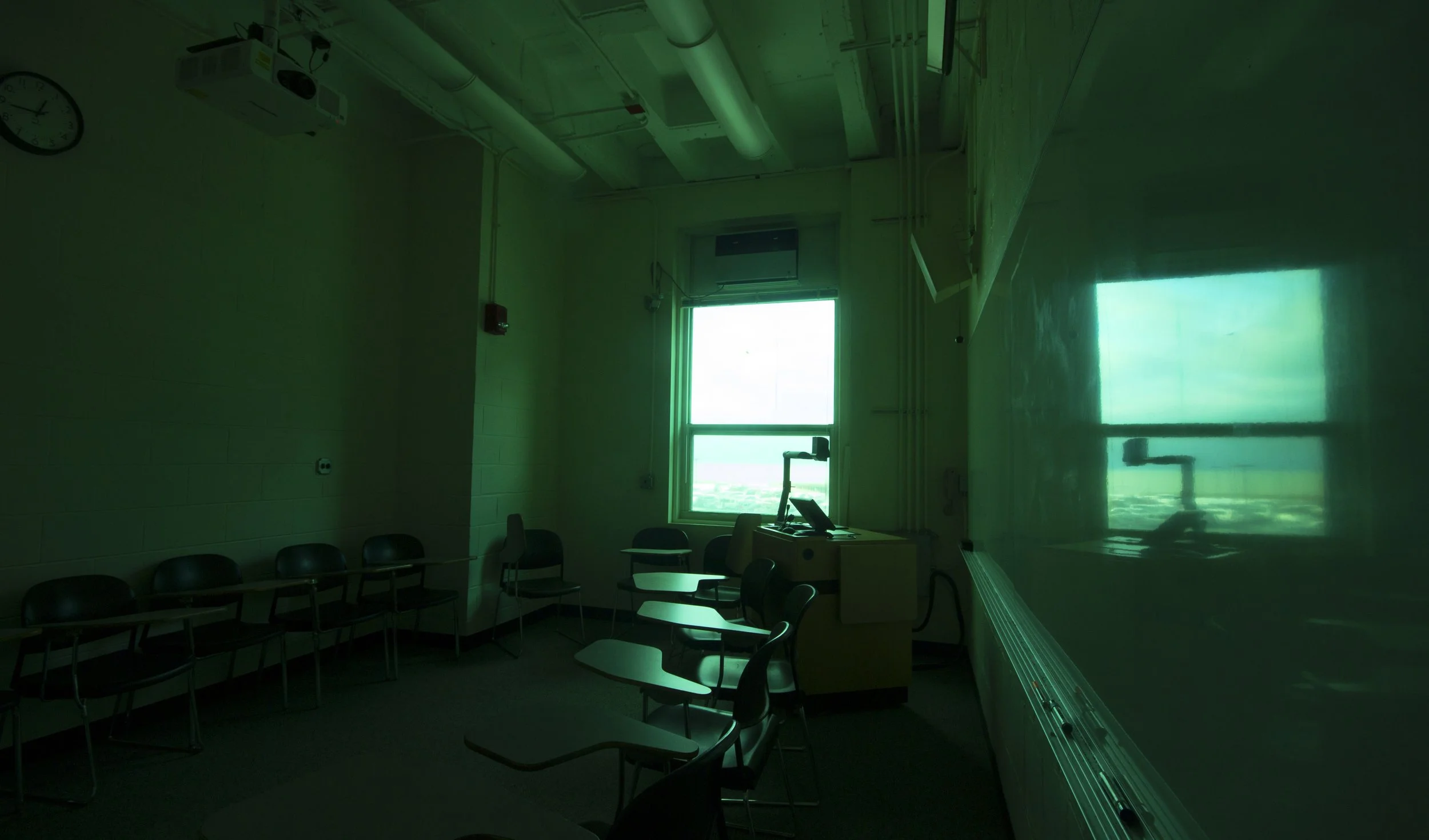 19 - GreenRoom 2.jpg