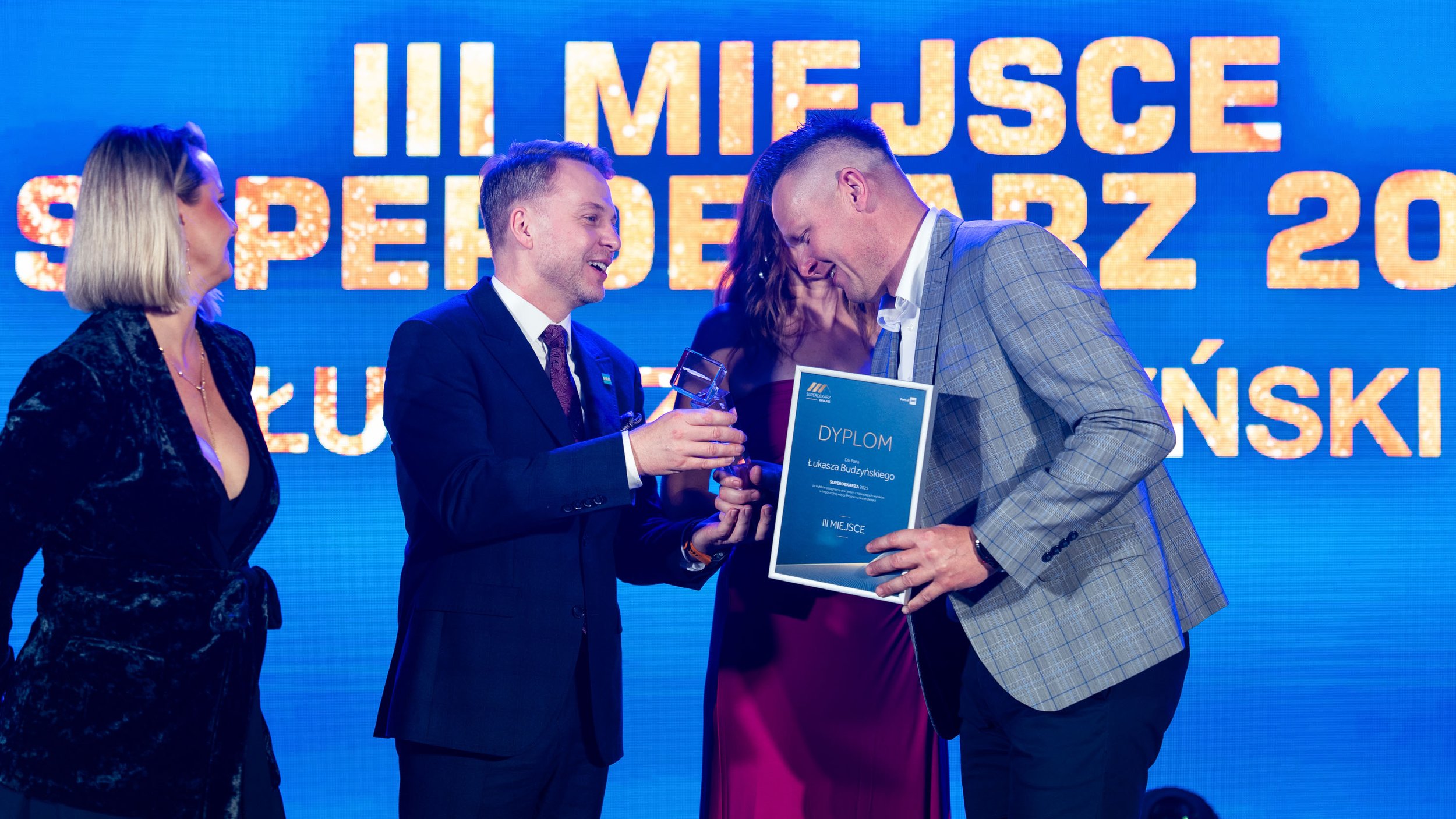 bmi-218.jpg