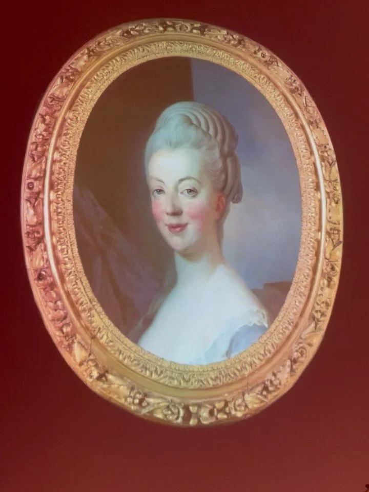 To the V&amp;A for the busy sold-out last weeks of the Marie Antoinette exhibition. Brilliant. Extraordinary. Swipe for the silver thread wedding dress worn by the Queen of Sweden. The linen shift next to the guillotine blade. John Galliano for Dior.