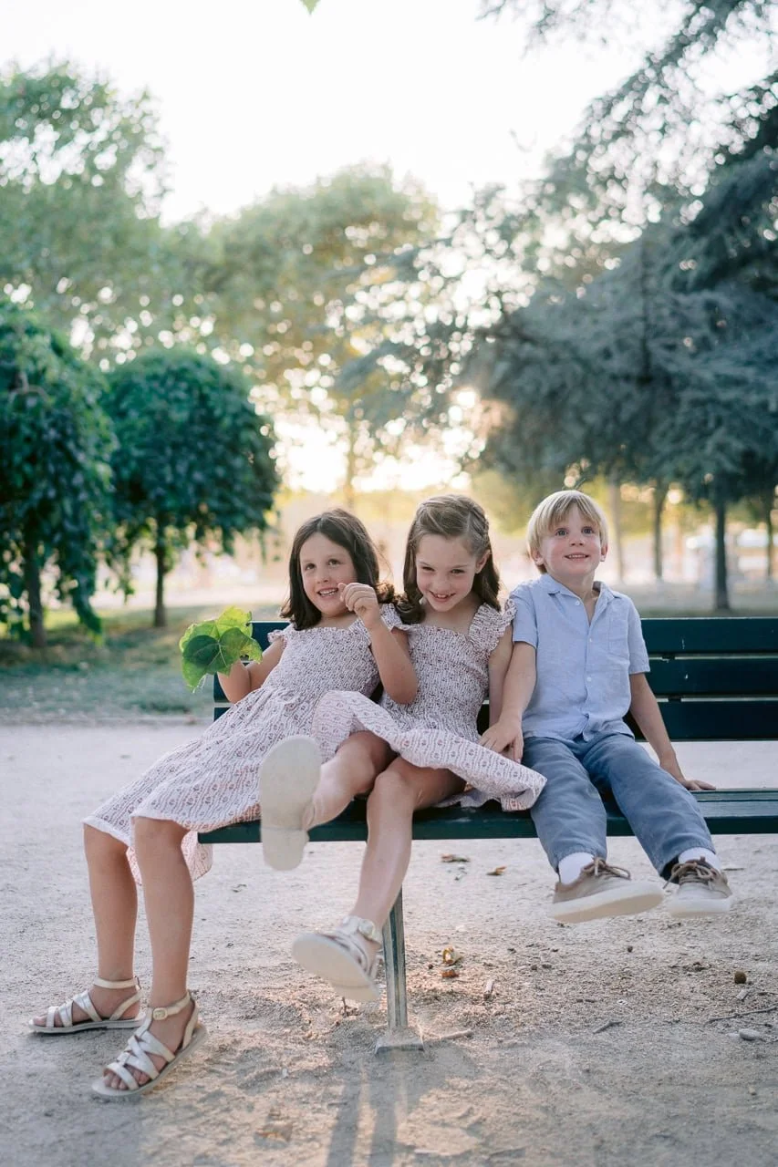 Candid family moment during a family photoshoot in Paris