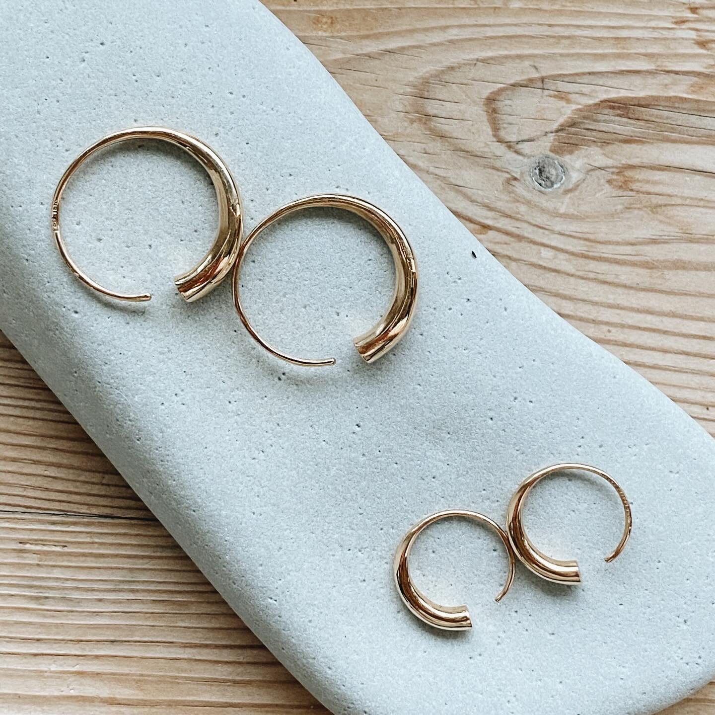 We love the Song Earrings! And so do you♡ 

Most of the jewellery that I make is custom made, unique for each person. However I do have some jewellery in stock, and some that I make more than one of. These are probably the best seller and I love that