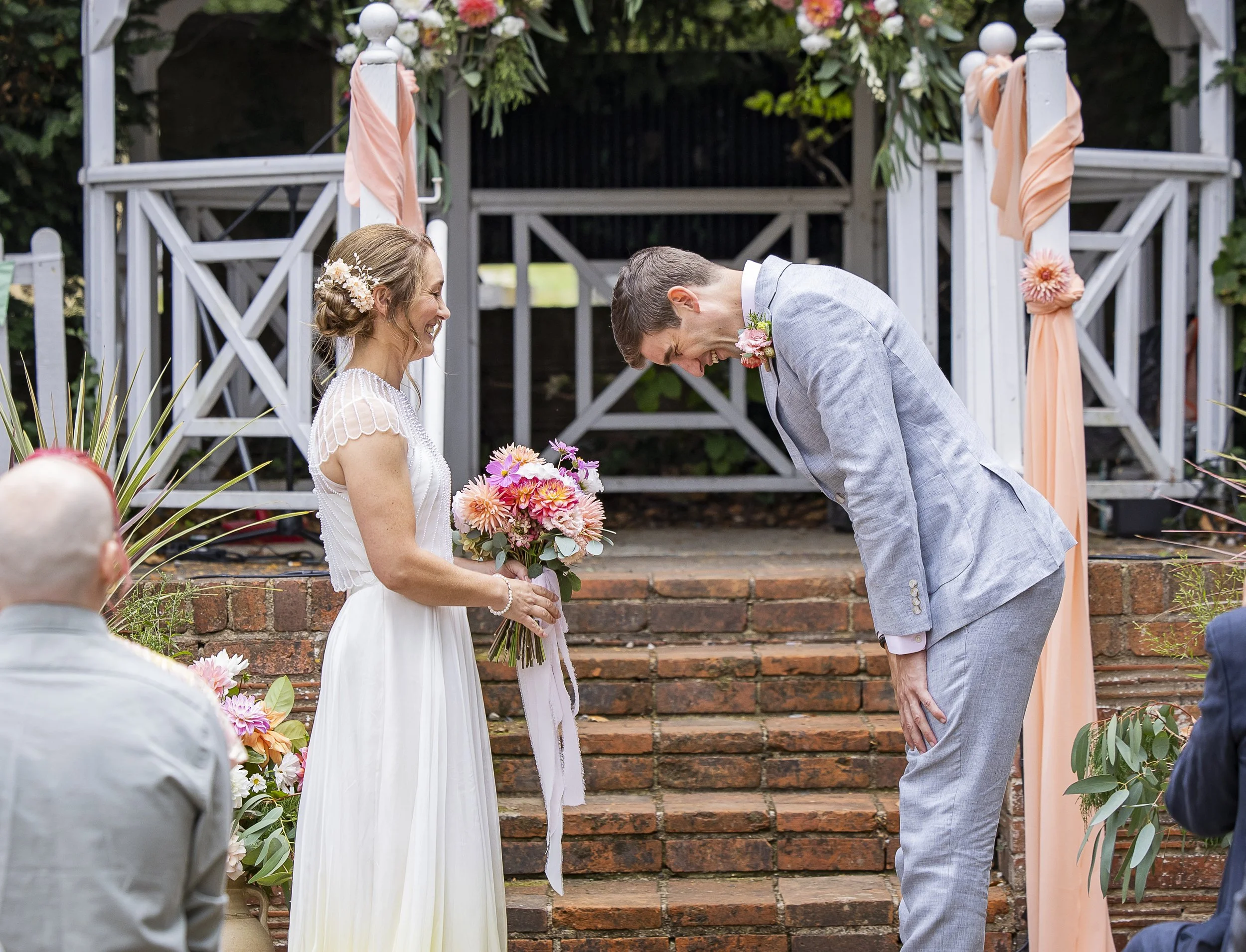 Five reasons why you should consider hiring a humanist wedding celebrant for your wedding
