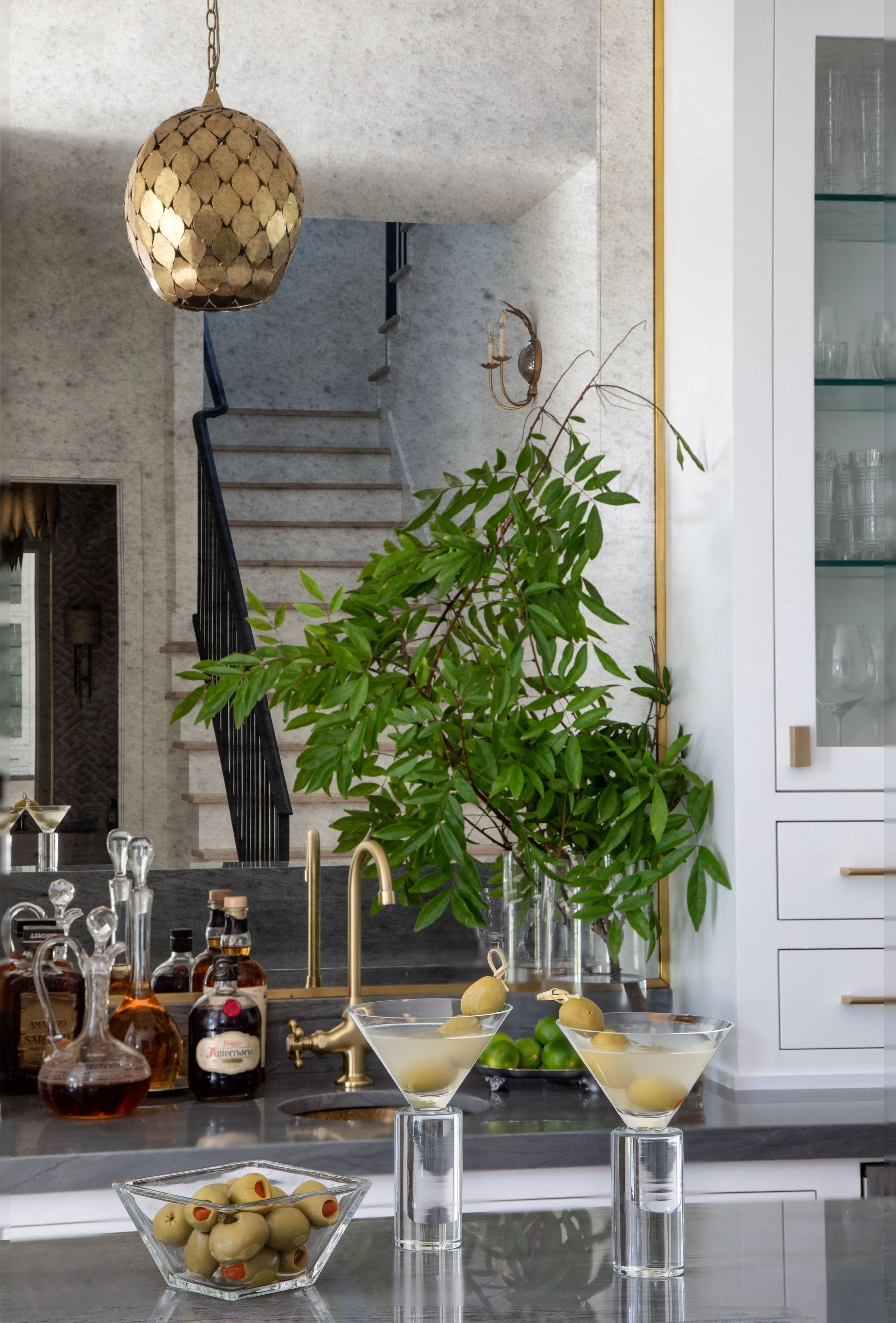  Photos by Kerry Kirk Photography Styling by Curious Details 