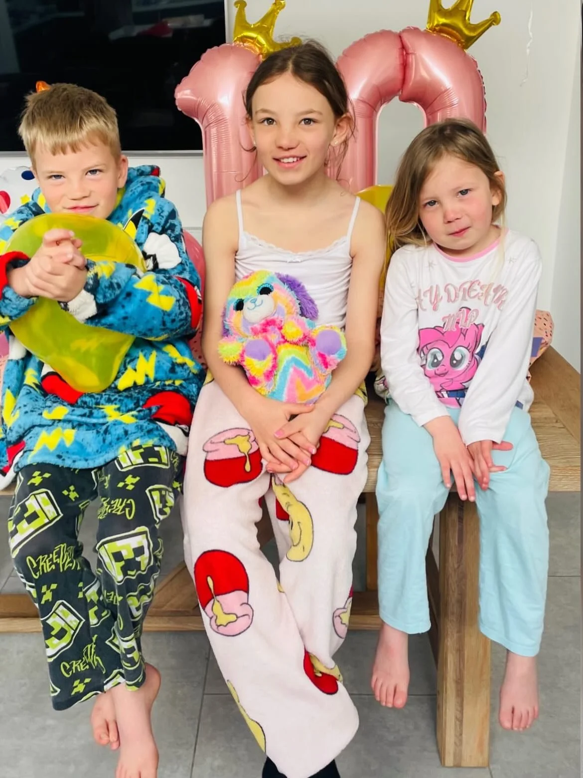 How is my little girl now 10 

Easter egg hunt 
Presents 
Fair 
Cinema 

Great day and lots of family memories 

Love our family @loufit08