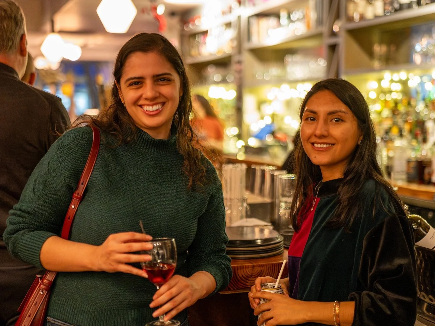 Thank you for making Regalos Night 2025 a meaningful act of solidarity.

On December 6, Love Wins NYC brought together a community committed to supporting children and families living in shelters and facing profound limitations in their daily lives.
