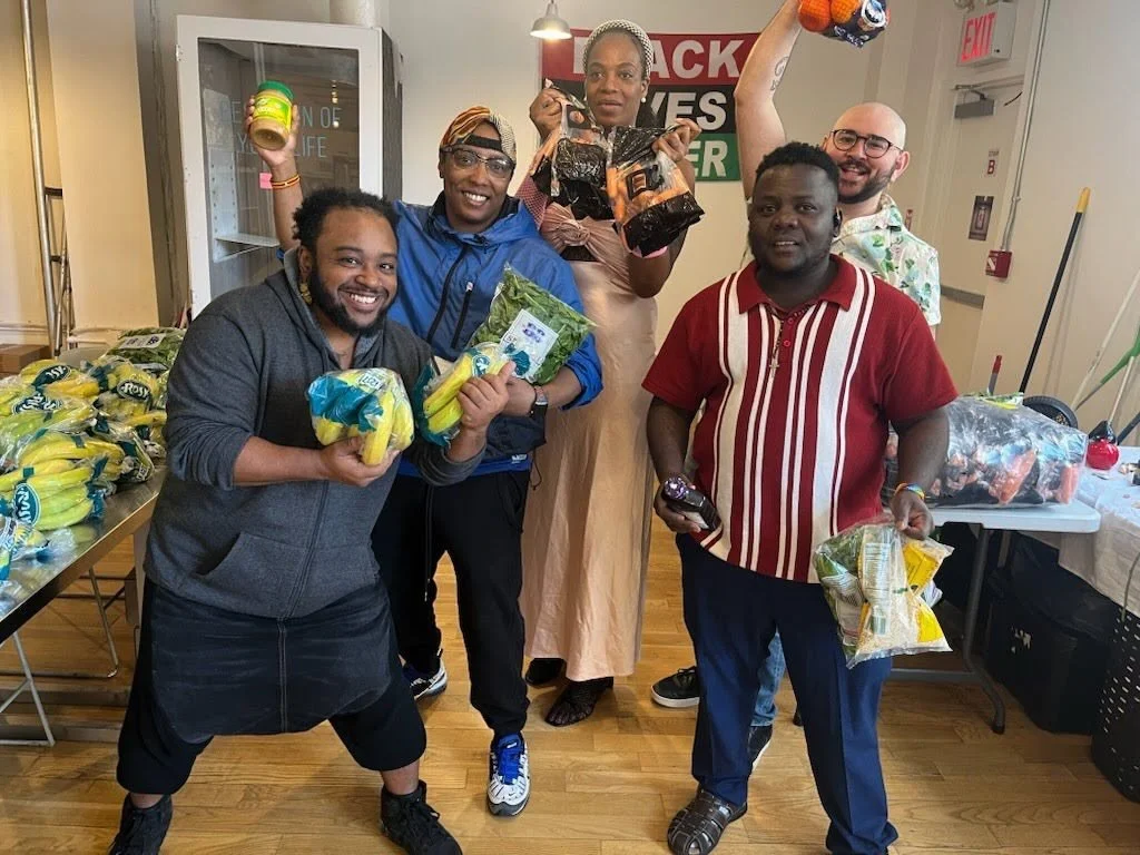 We are very excited to carry out our second food pantry in partnership with @sylviariveralawproject for the Manhattan community 💘.