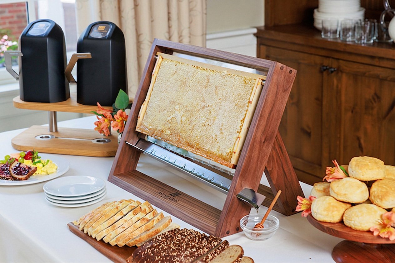 2Tap_HC_buffet image_photoshoot image recreation.jpg