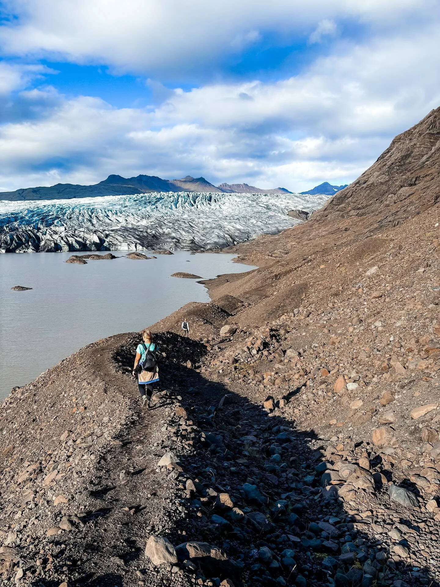 Post 1 of 2 - DAY 7 FRIDAY SEPTEMBER 6th! 
Woke up early to hike at the Fl&aacute;aj&ouml;kull Trail Head to Haukafell glacier. Very few people out on the trail. Beautiful area!
The rest of day 7 are all landscape and my instagram wont let me do both