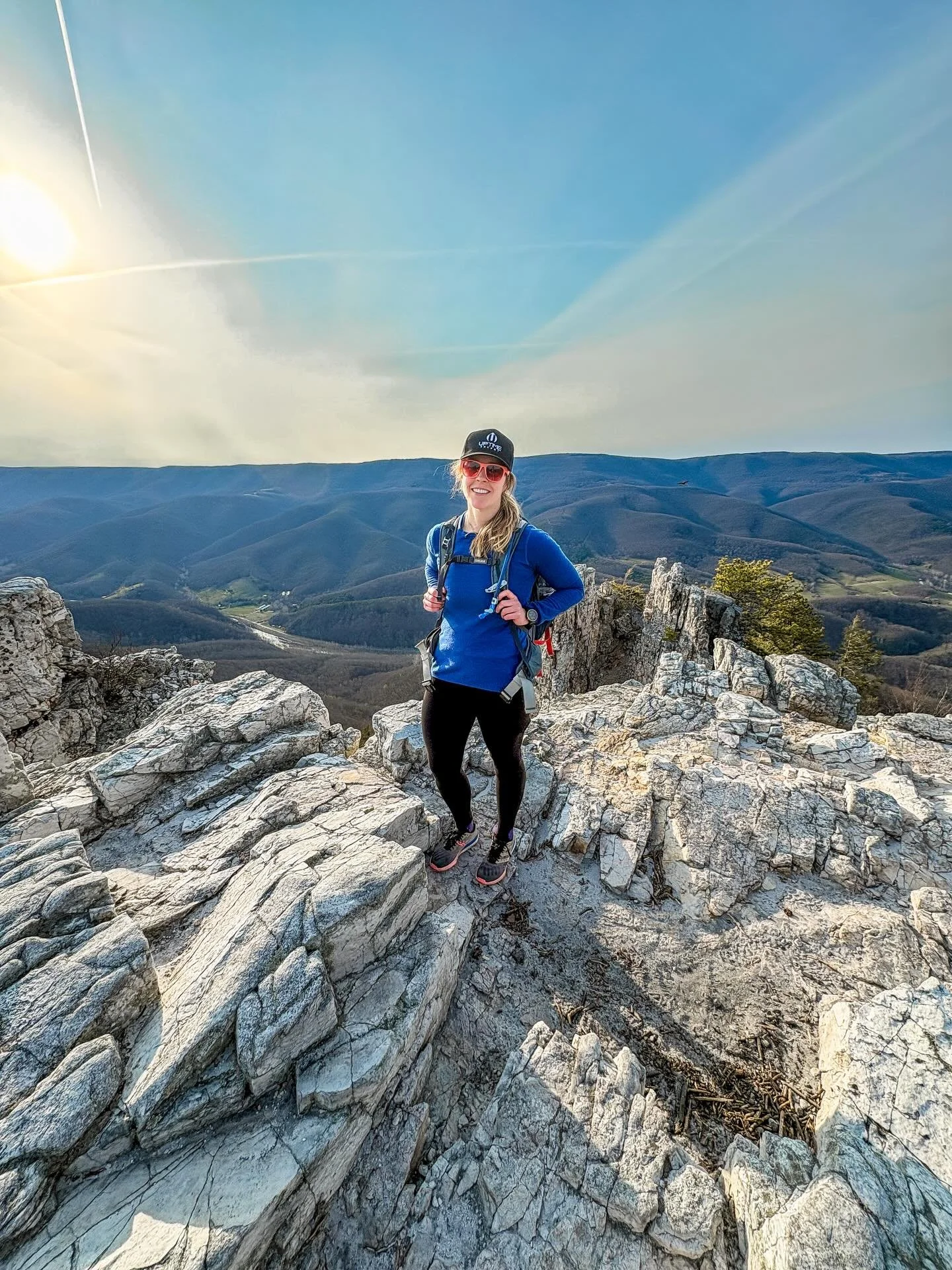 Finally made it to #northfork #chimneytop for a solid 23 mile out and back hike with @circumspectacles  Do it for the pb cups and peachie-o&rsquo;s!