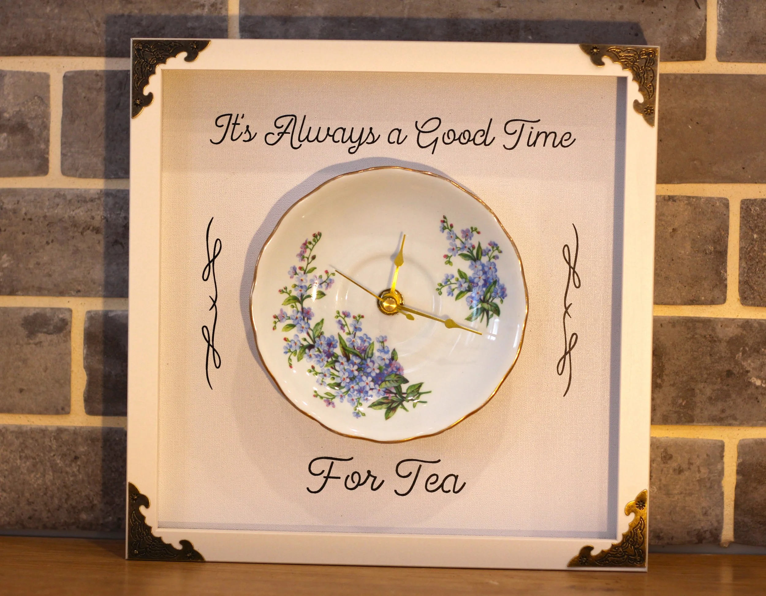 Tea time clock pale blue Forget-Me-Nots.JPG