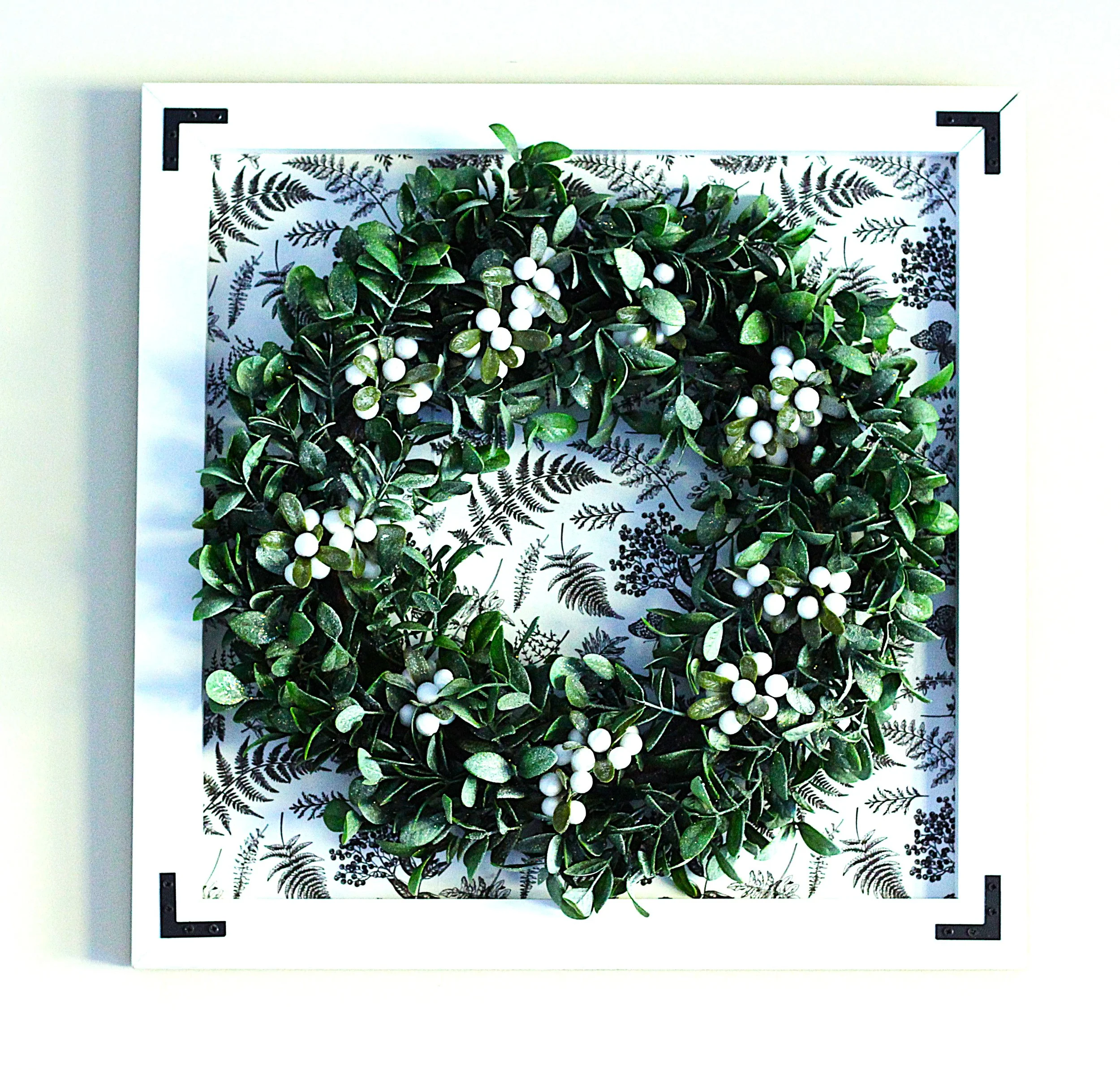 Framed wreath #4.jpg