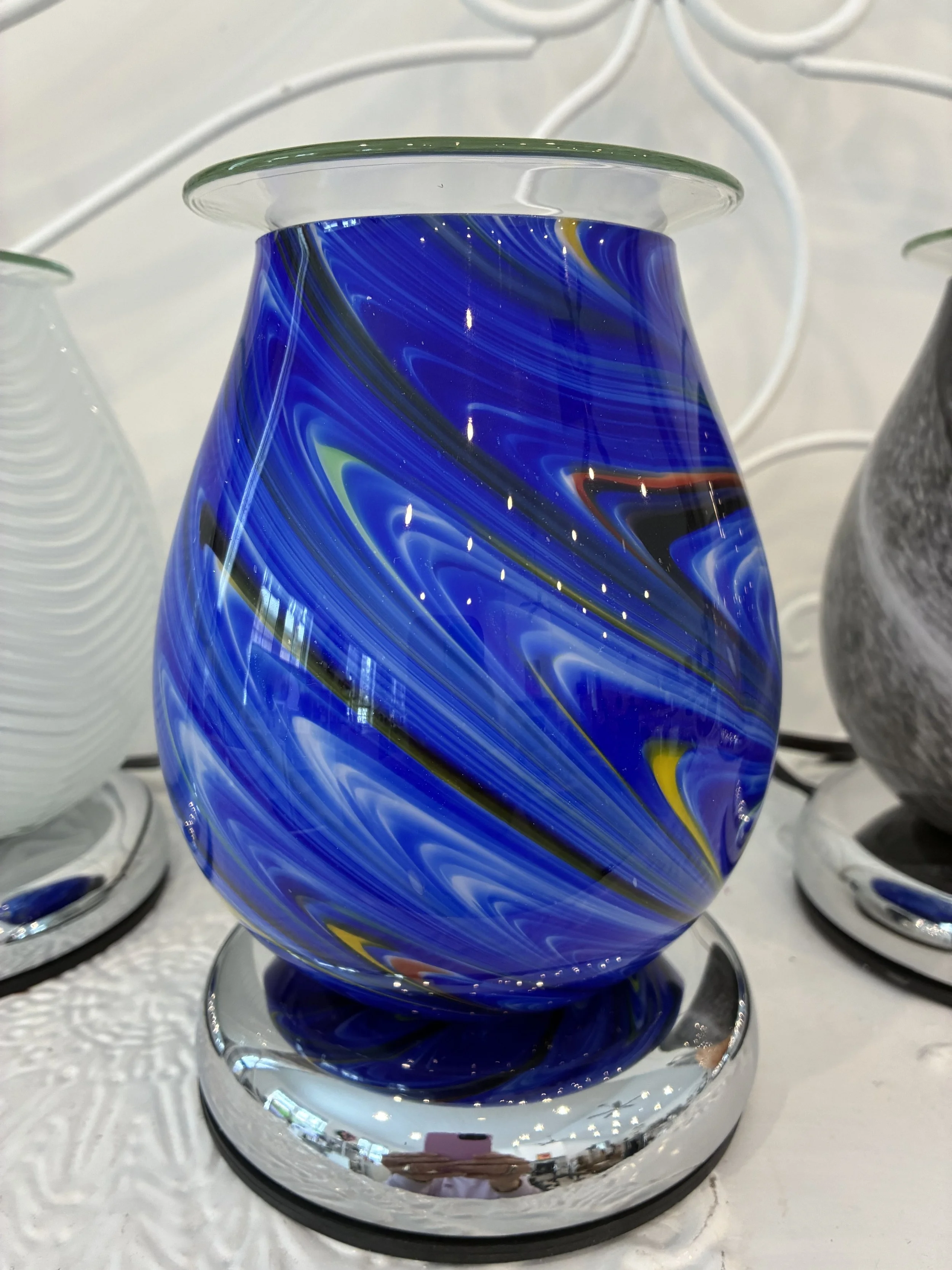 Wax Warmer Blue Swirl lit.jpeg