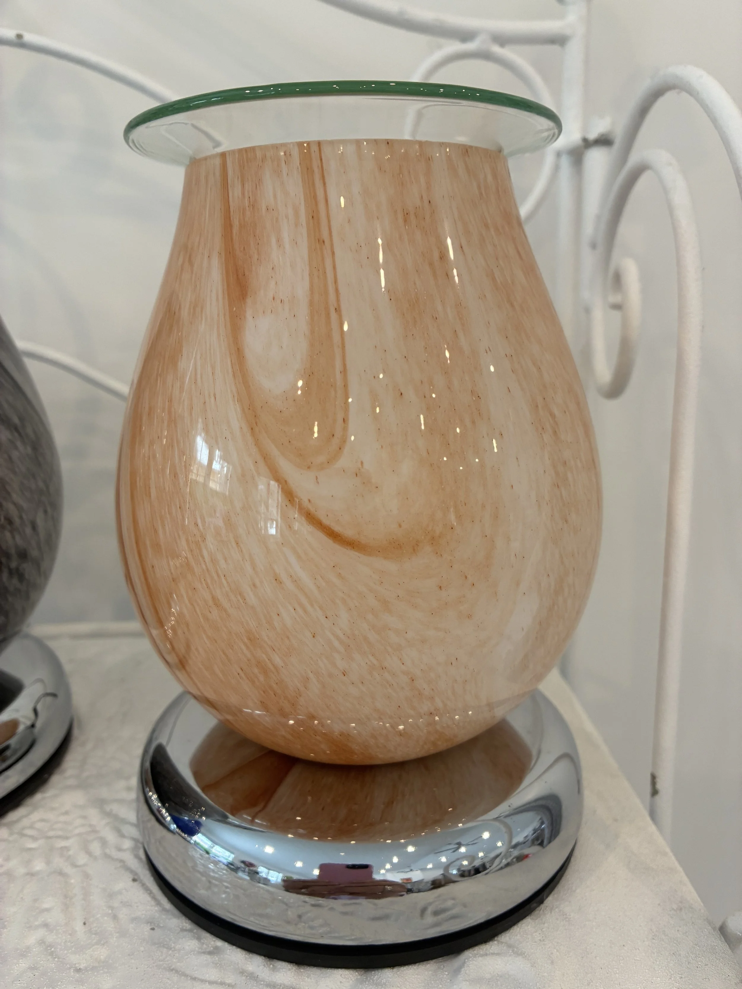 Wax Warmer Beige unlit.jpeg