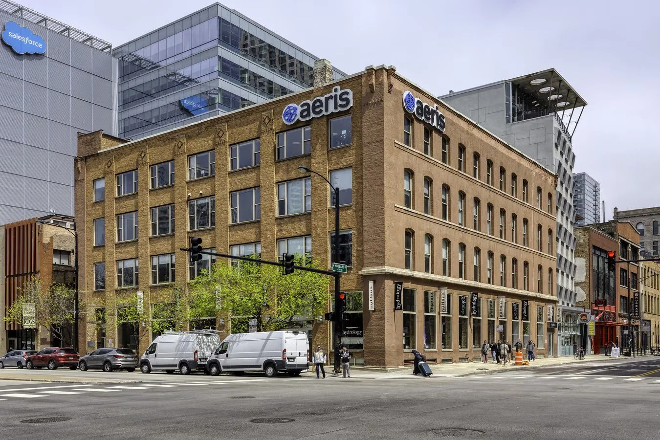 435 N LaSalle St Chicago, IL 60654