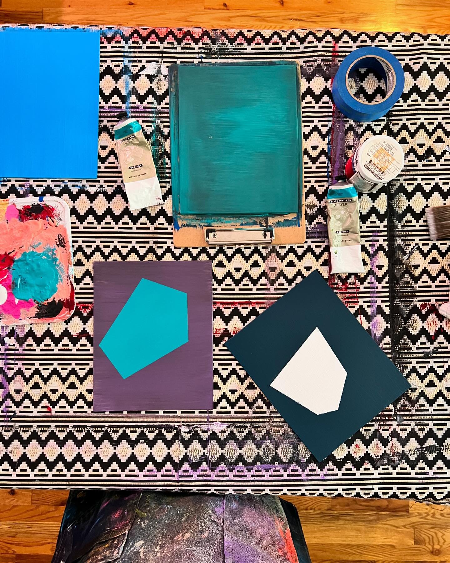 Vibes&hellip; 

.
.
.

#abstractminis #abstractartworks #acryliconcanvaspaintings #minipaintings #fridayvibes #chavamancera #estudiochava