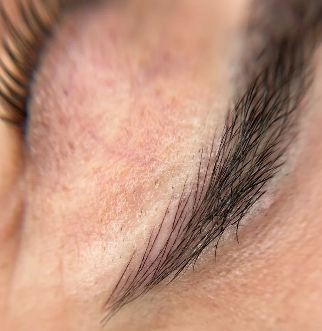 MICROBLADING/NANO BROW