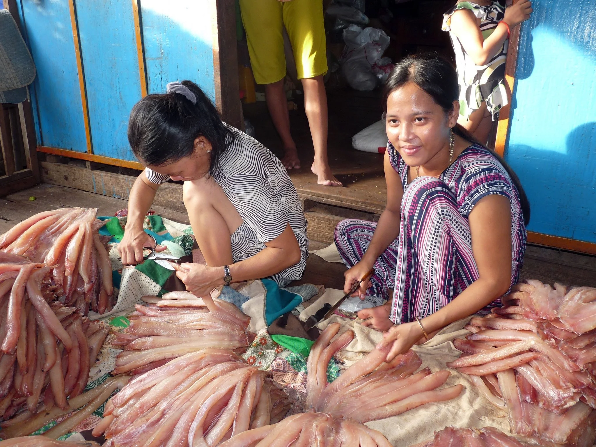 In one Cambodian fishing community, 8 women ran for committee seats this year. 5 won, out of an 11-member board! 🇰🇭

Los Sadeh, a committee member at the Trapaing Ropov Community Fishery, says that number would have been unthinkable a few years ago