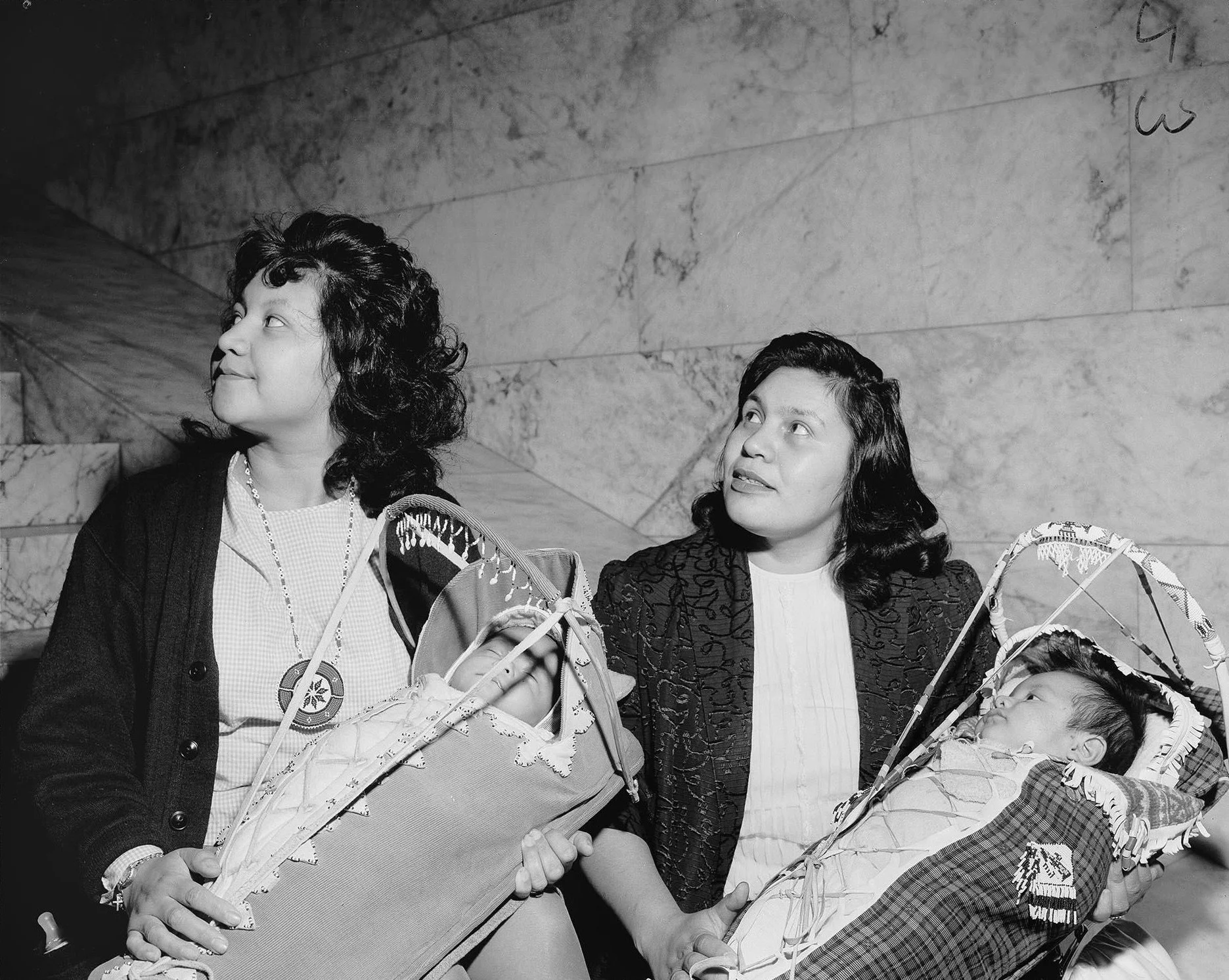 🎣 Here&rsquo;s a little look into a brave moment of history when Indigenous women showed up with their babies to fight for their fishing rights! 

This particular photo was taken on March 3rd, 1964, capturing two Native American women holding their 